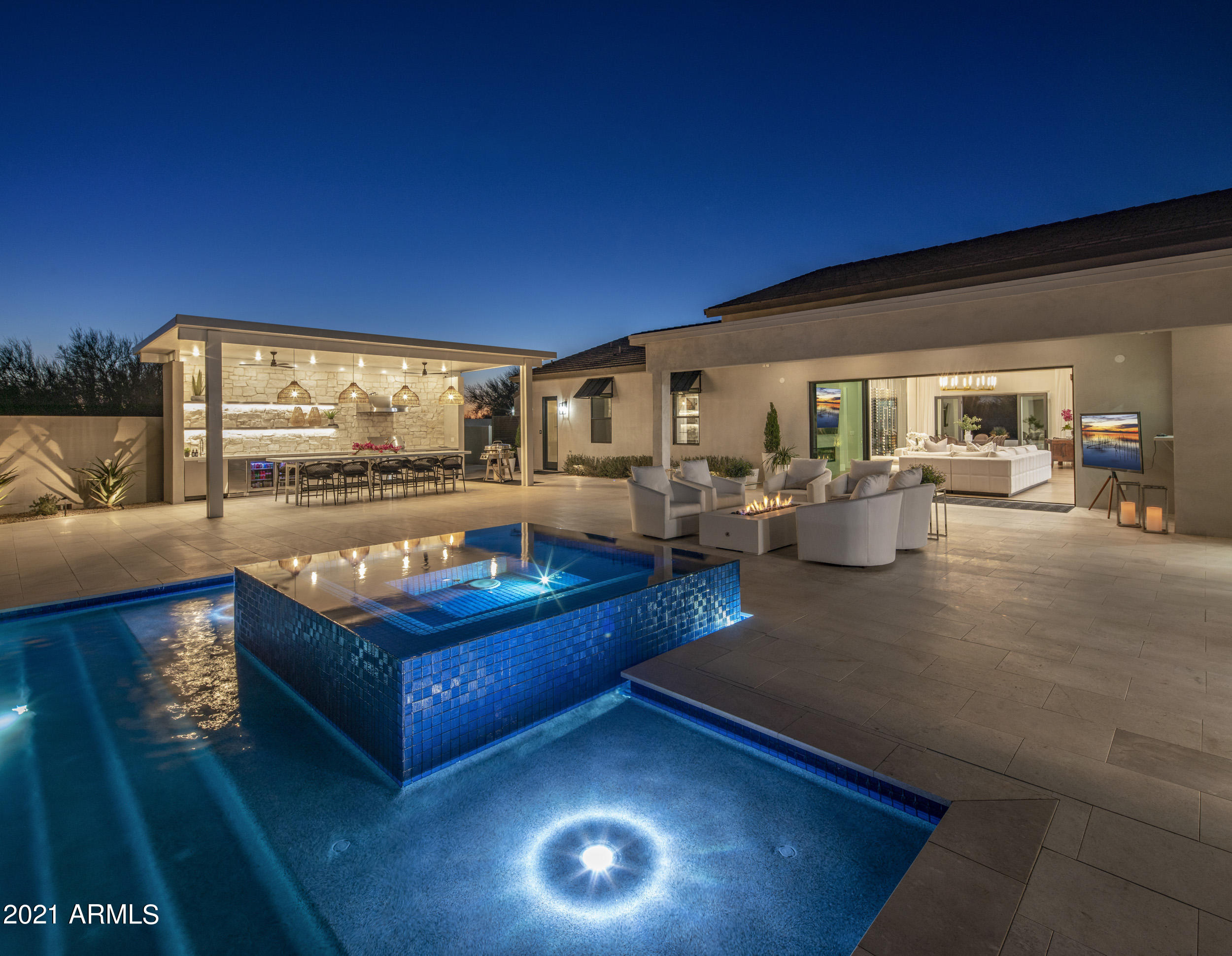 PINNACLE PEAK ESTATES - Residential