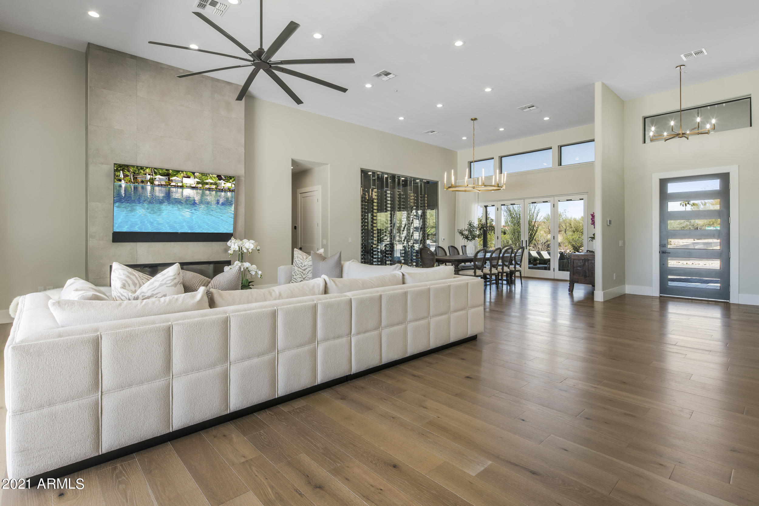 PINNACLE PEAK ESTATES - Residential
