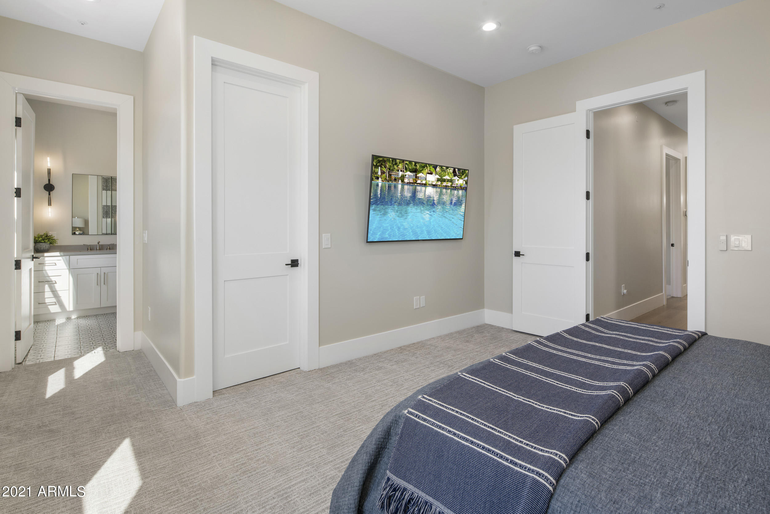 PINNACLE PEAK ESTATES - Residential