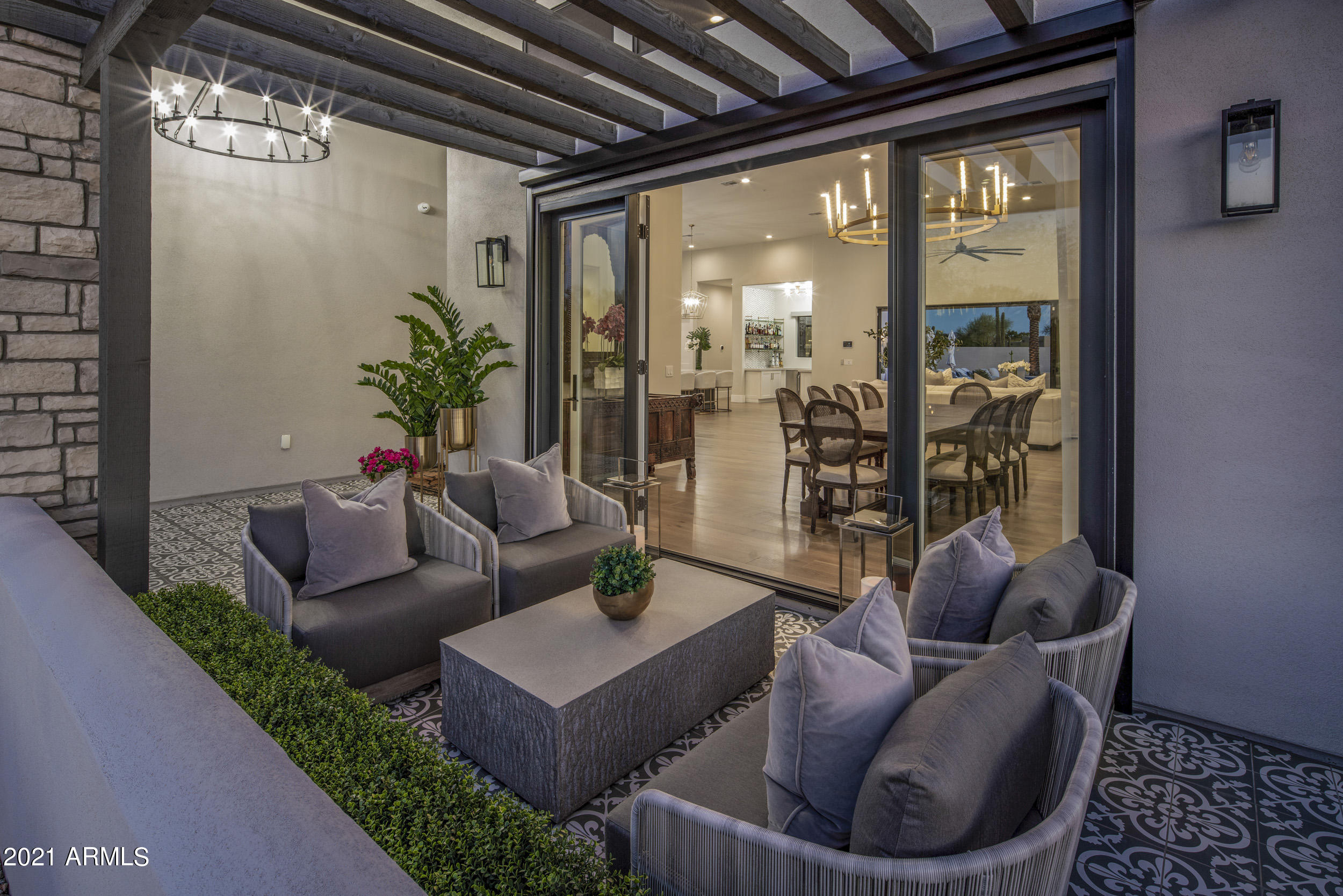 PINNACLE PEAK ESTATES - Residential