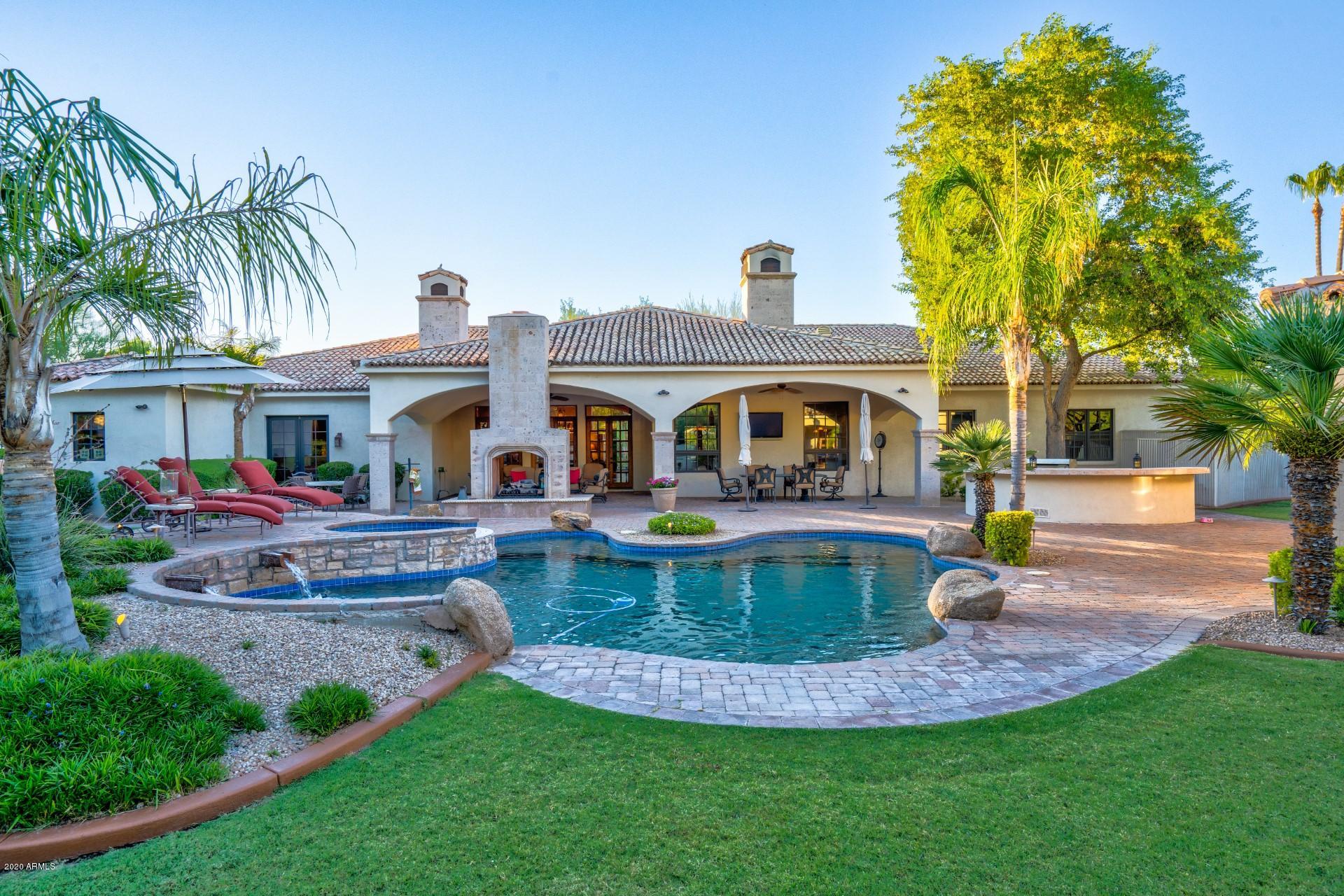 CAMELBACK COUNTRY CLUB ESTATES - Residential