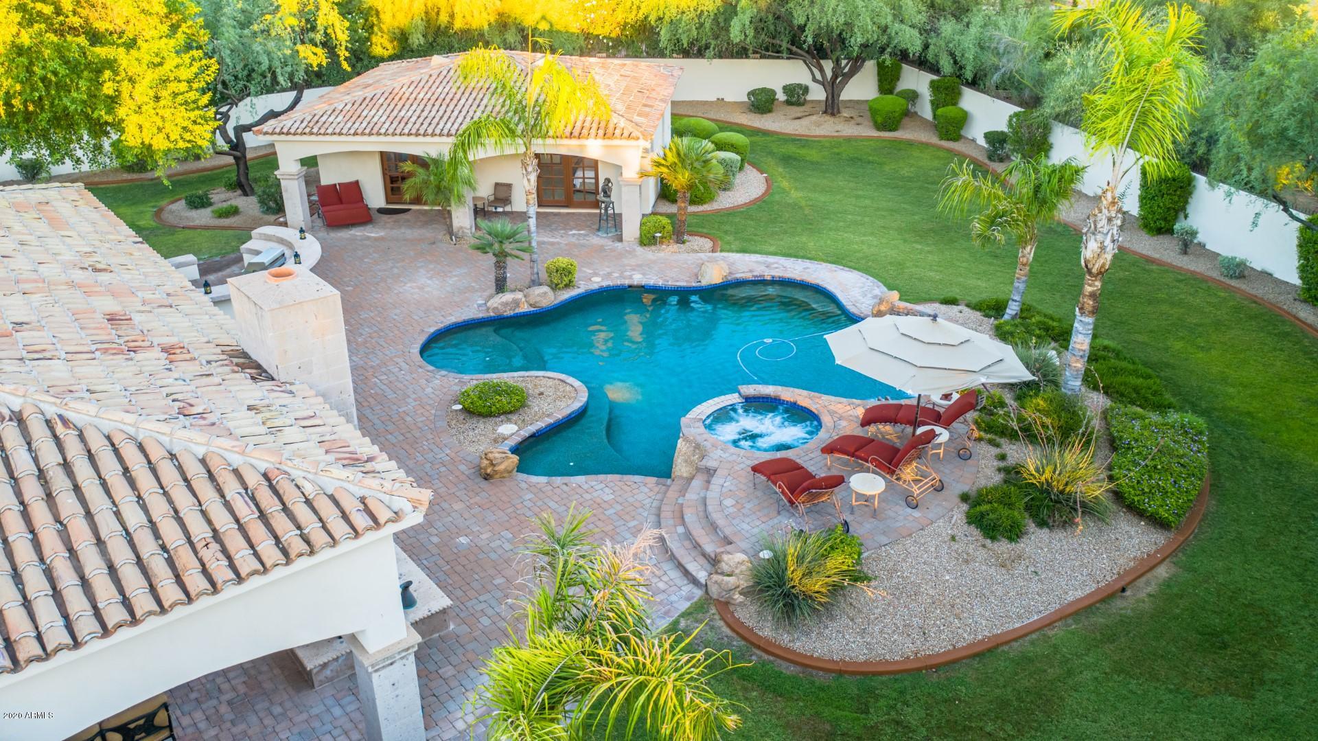 CAMELBACK COUNTRY CLUB ESTATES - Residential