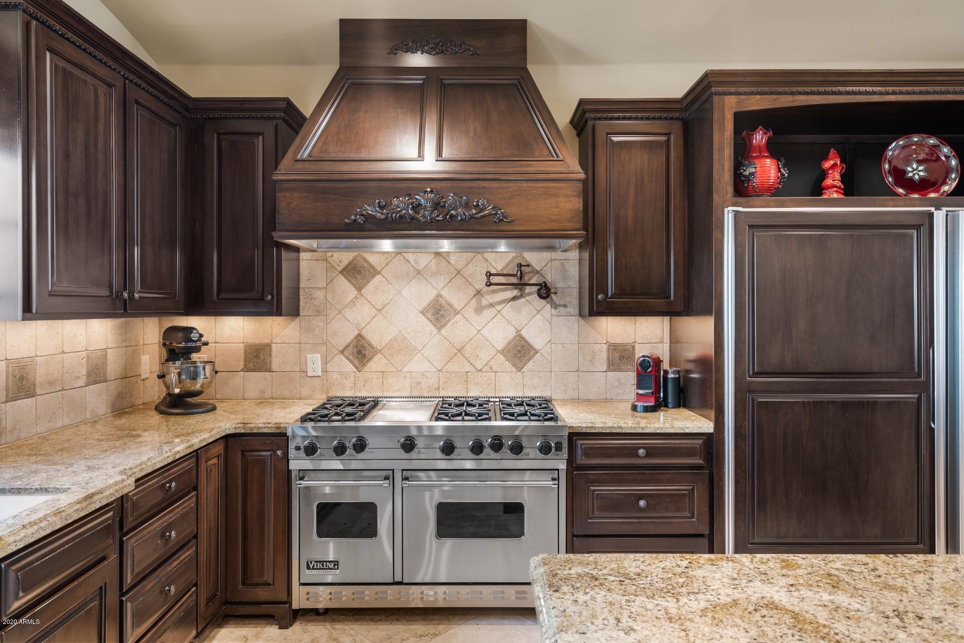 CAMELBACK COUNTRY CLUB ESTATES - Residential