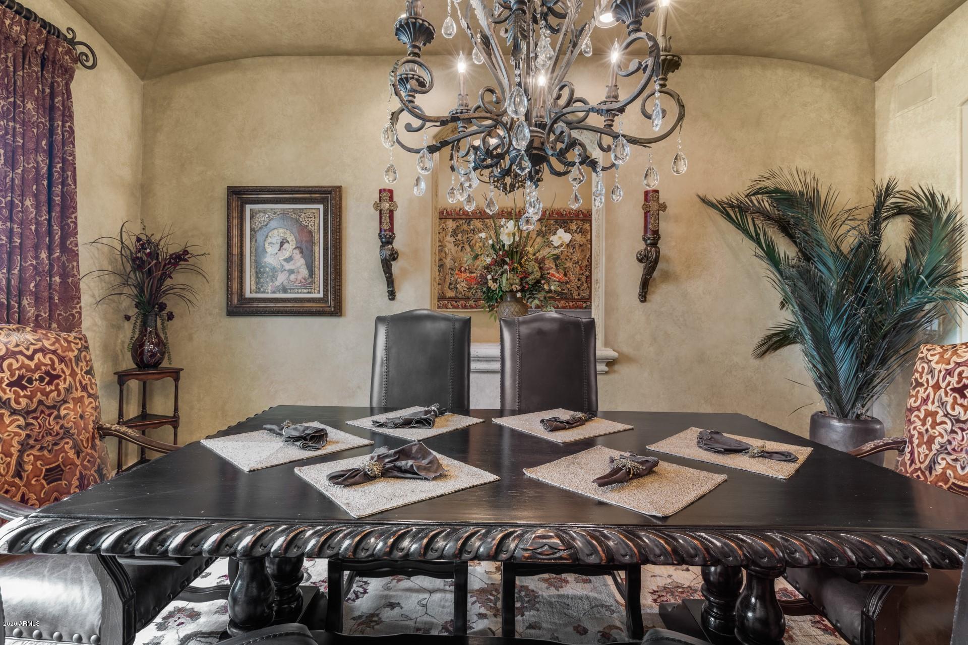 CAMELBACK COUNTRY CLUB ESTATES - Residential