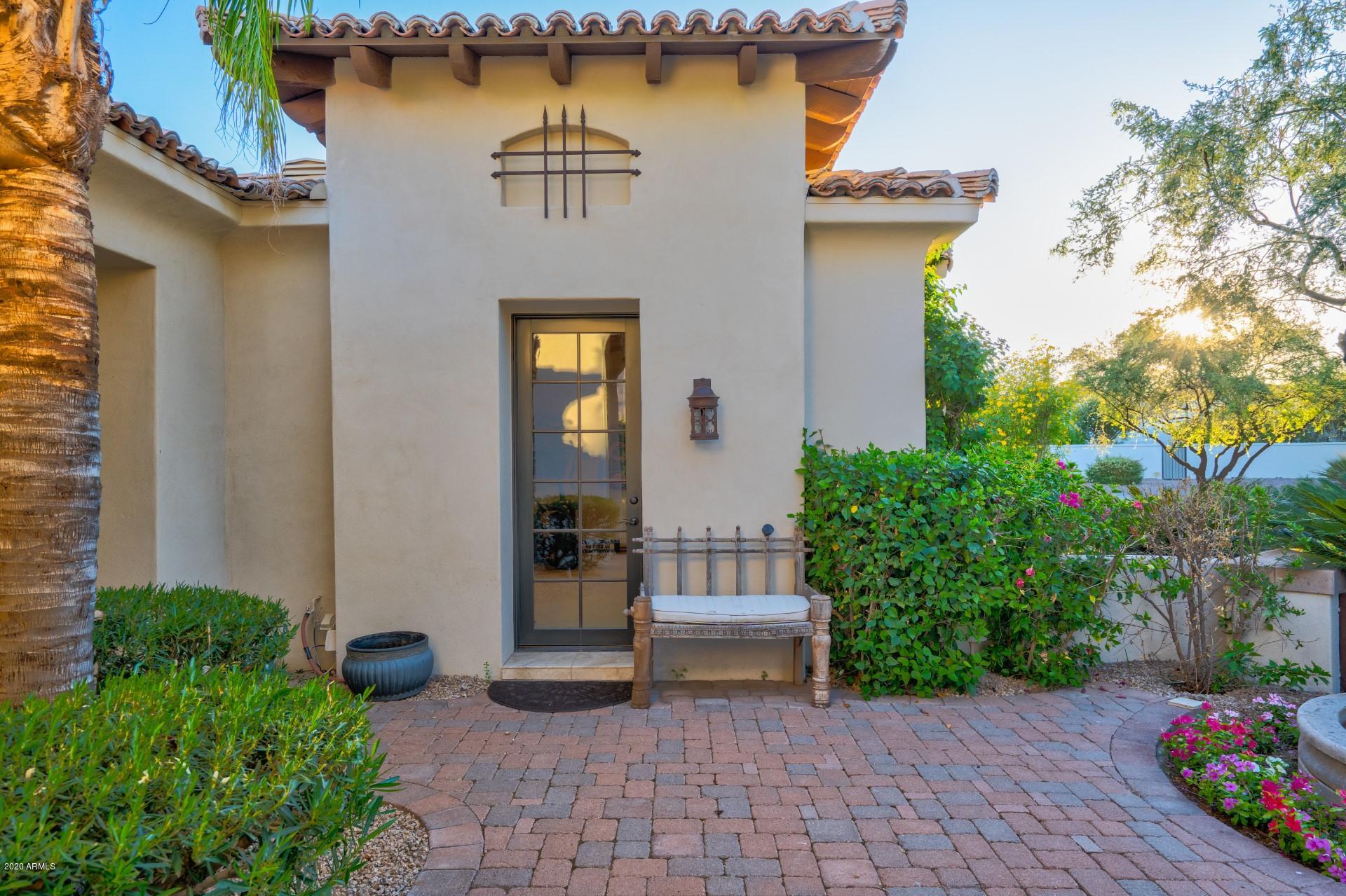 CAMELBACK COUNTRY CLUB ESTATES - Residential