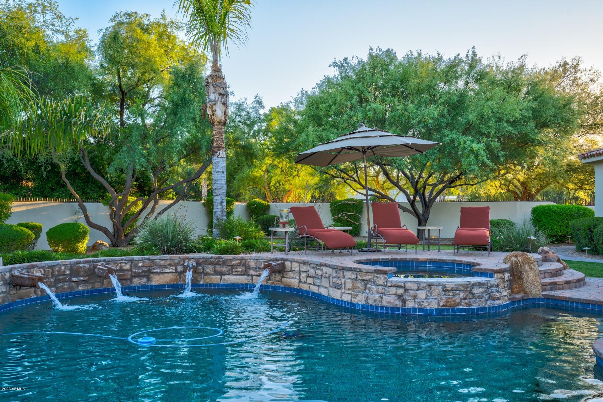 CAMELBACK COUNTRY CLUB ESTATES - Residential
