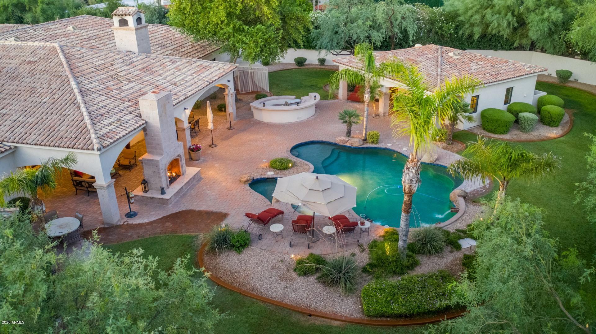 CAMELBACK COUNTRY CLUB ESTATES - Residential