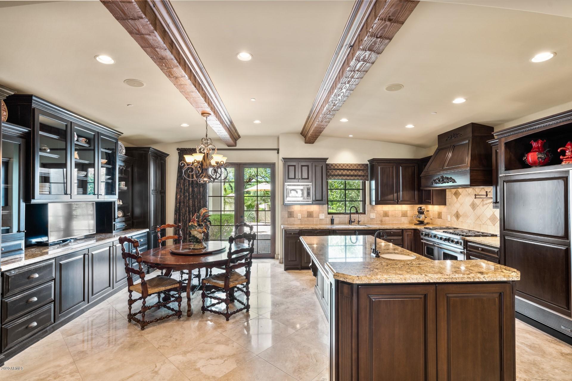 CAMELBACK COUNTRY CLUB ESTATES - Residential