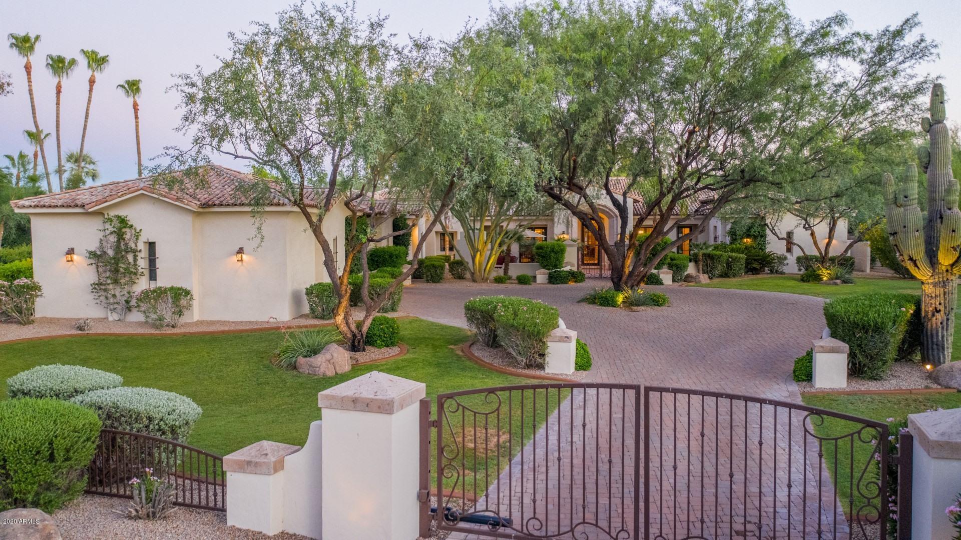CAMELBACK COUNTRY CLUB ESTATES - Residential