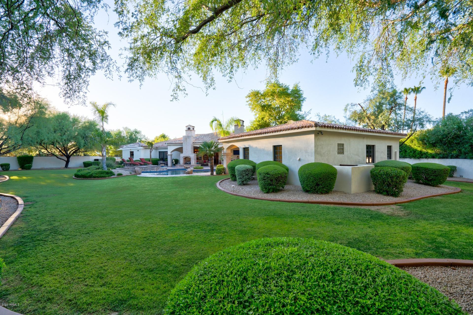 CAMELBACK COUNTRY CLUB ESTATES - Residential