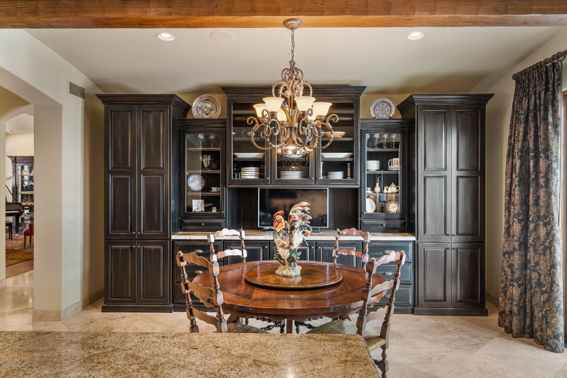 CAMELBACK COUNTRY CLUB ESTATES - Residential