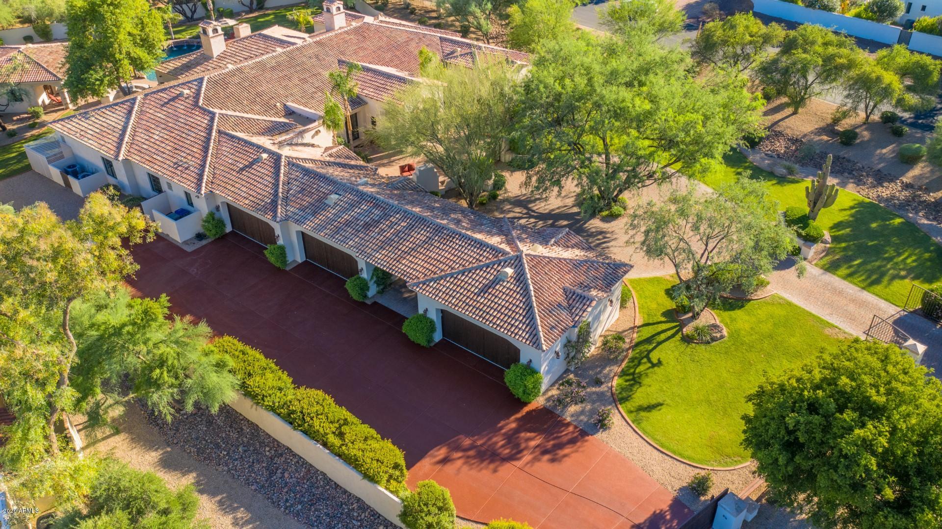 CAMELBACK COUNTRY CLUB ESTATES - Residential