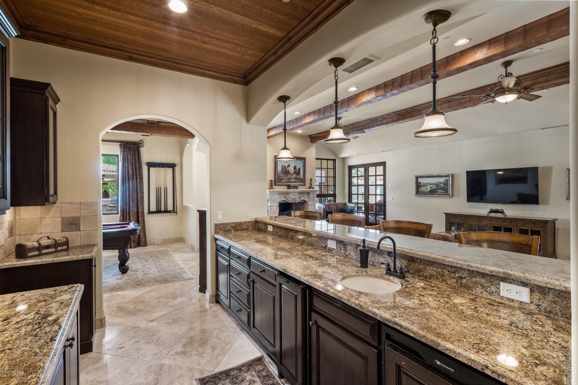 CAMELBACK COUNTRY CLUB ESTATES - Residential