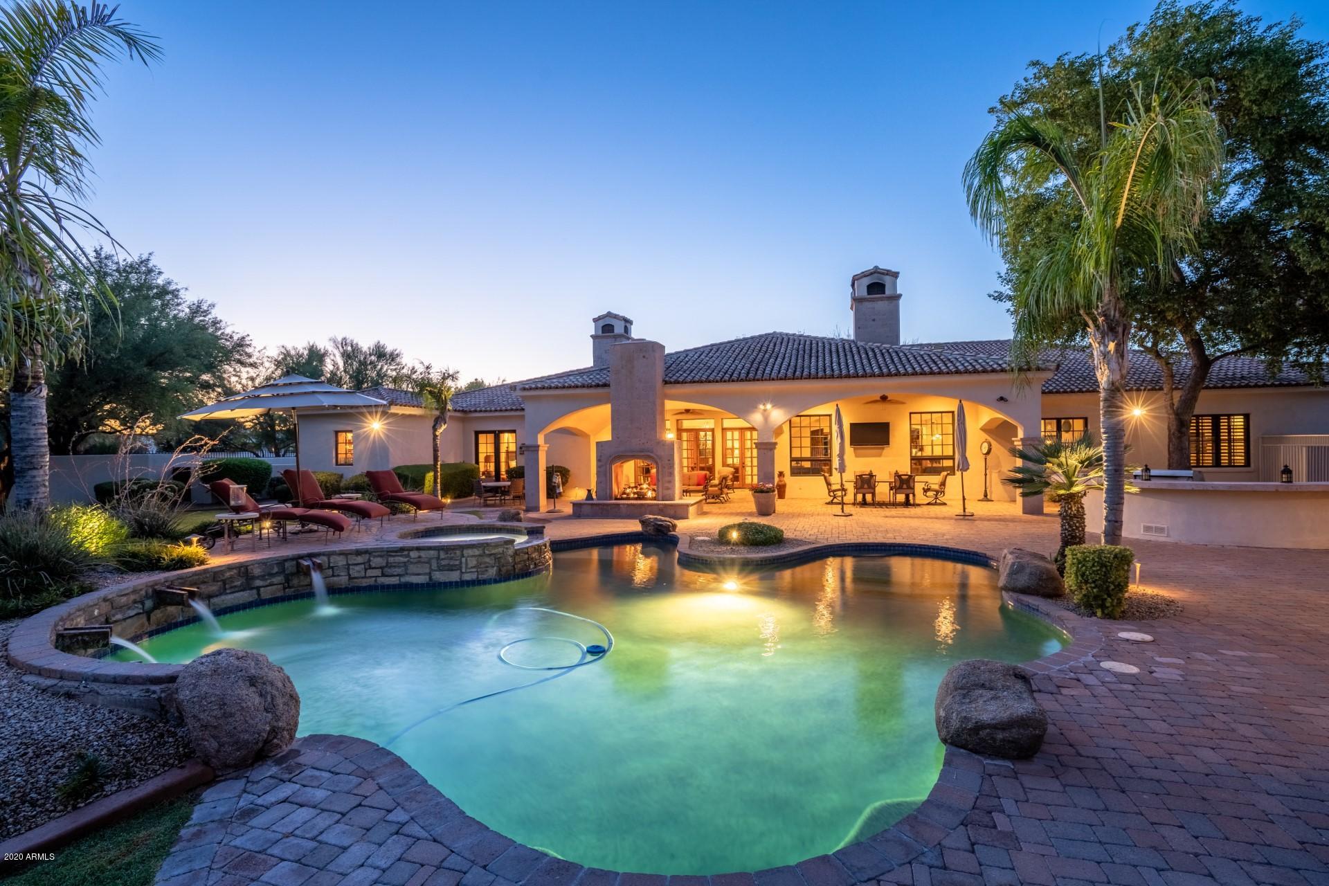CAMELBACK COUNTRY CLUB ESTATES - Residential