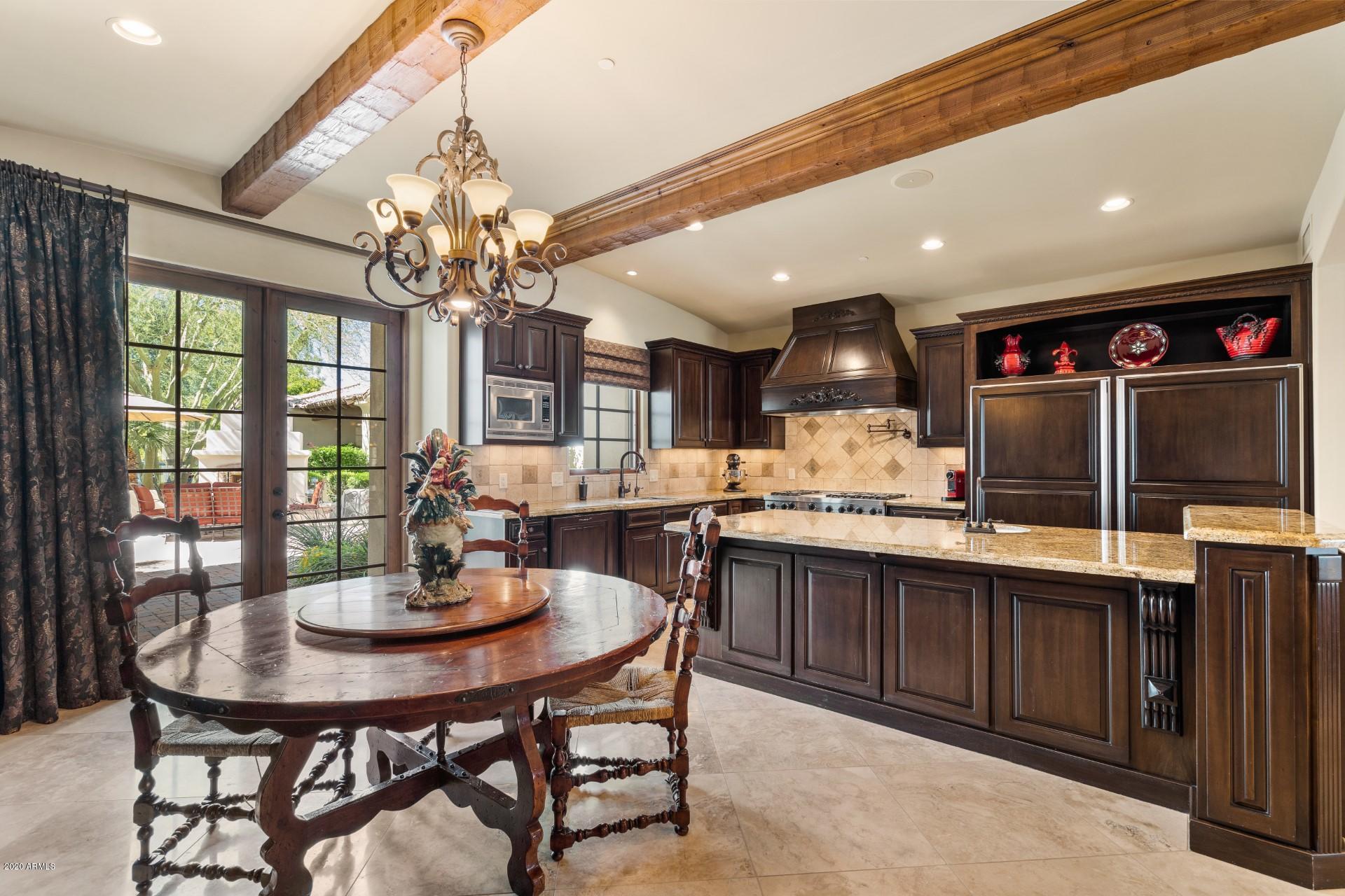 CAMELBACK COUNTRY CLUB ESTATES - Residential