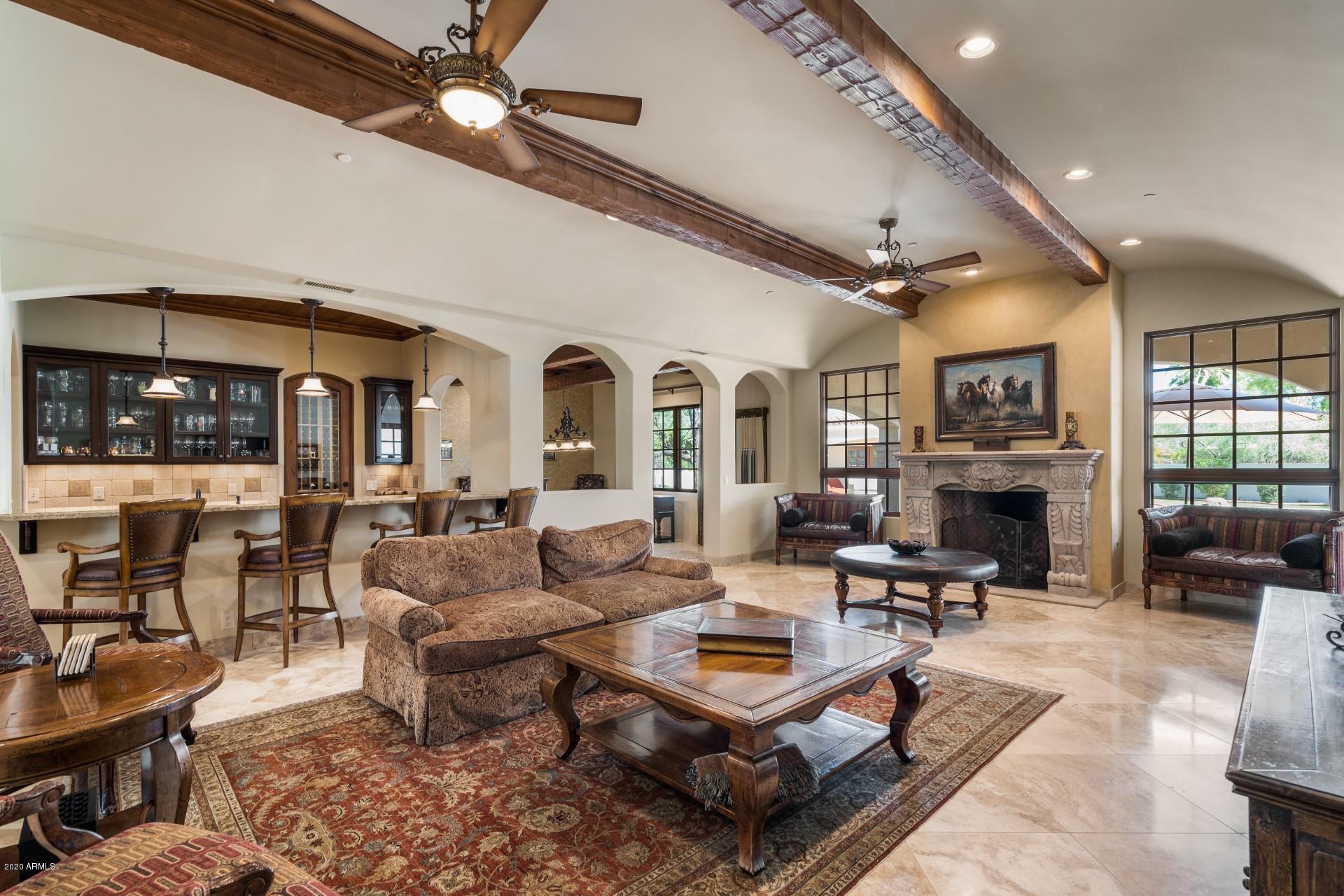 CAMELBACK COUNTRY CLUB ESTATES - Residential
