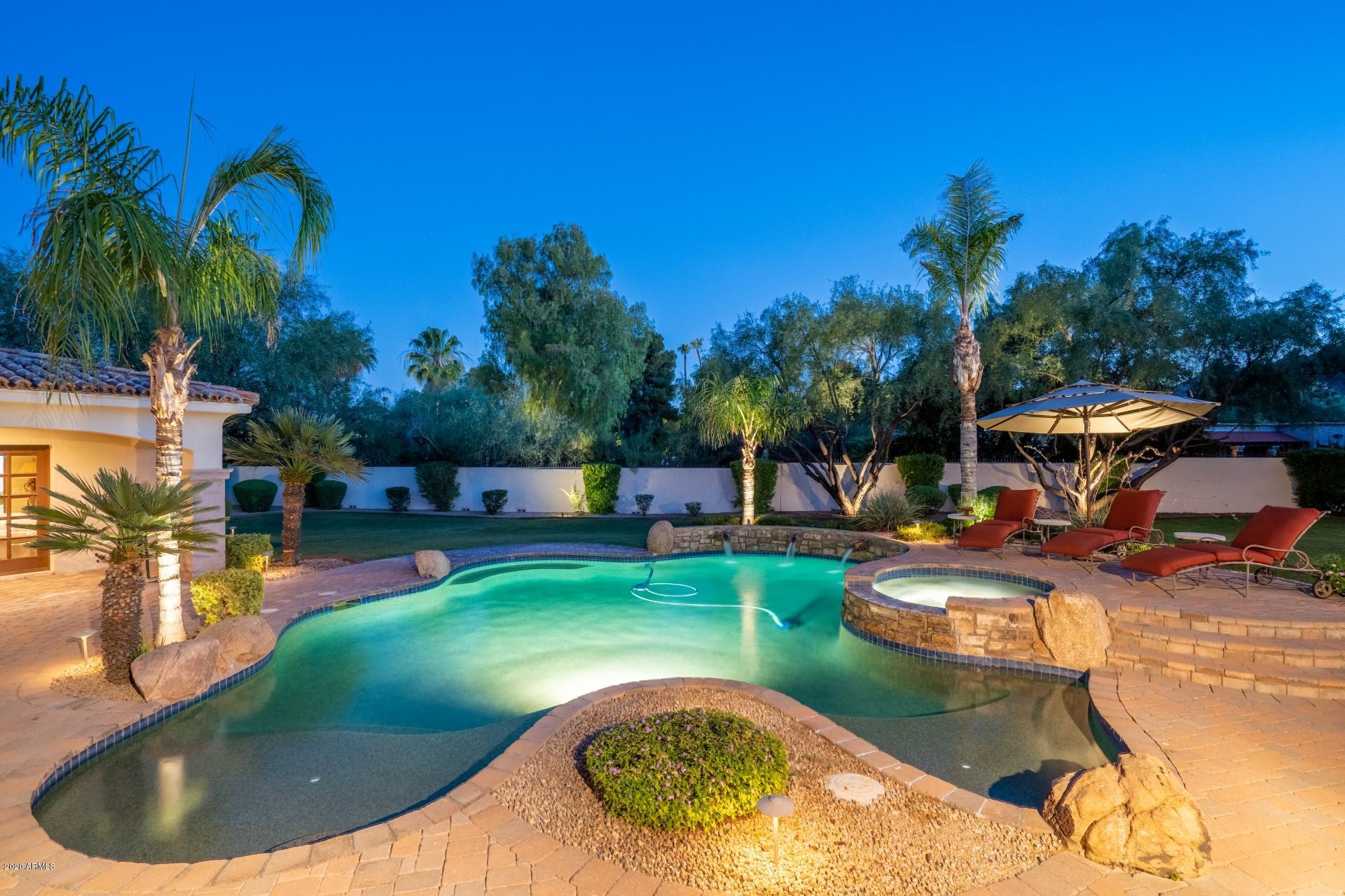 CAMELBACK COUNTRY CLUB ESTATES - Residential