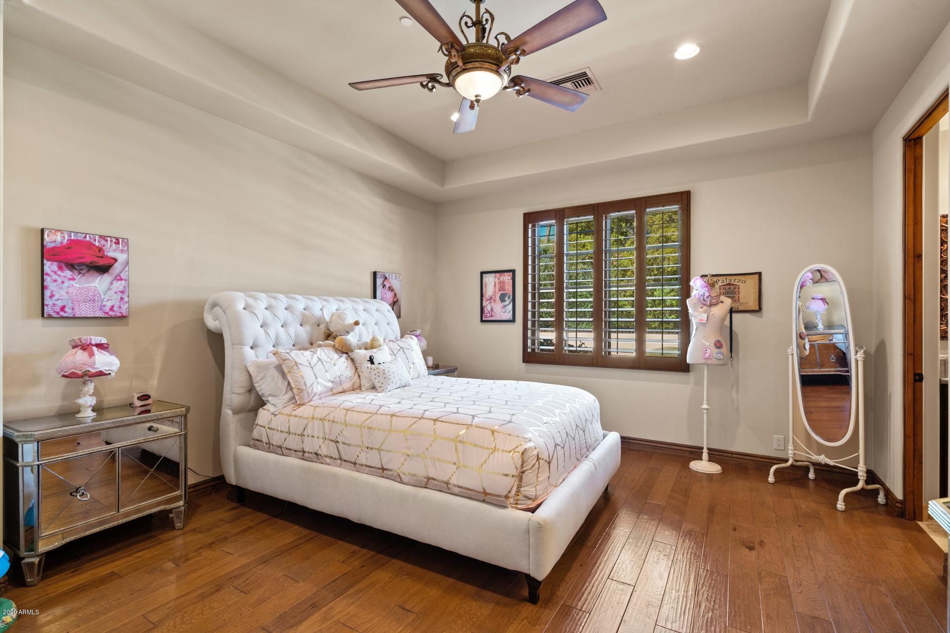 CAMELBACK COUNTRY CLUB ESTATES - Residential