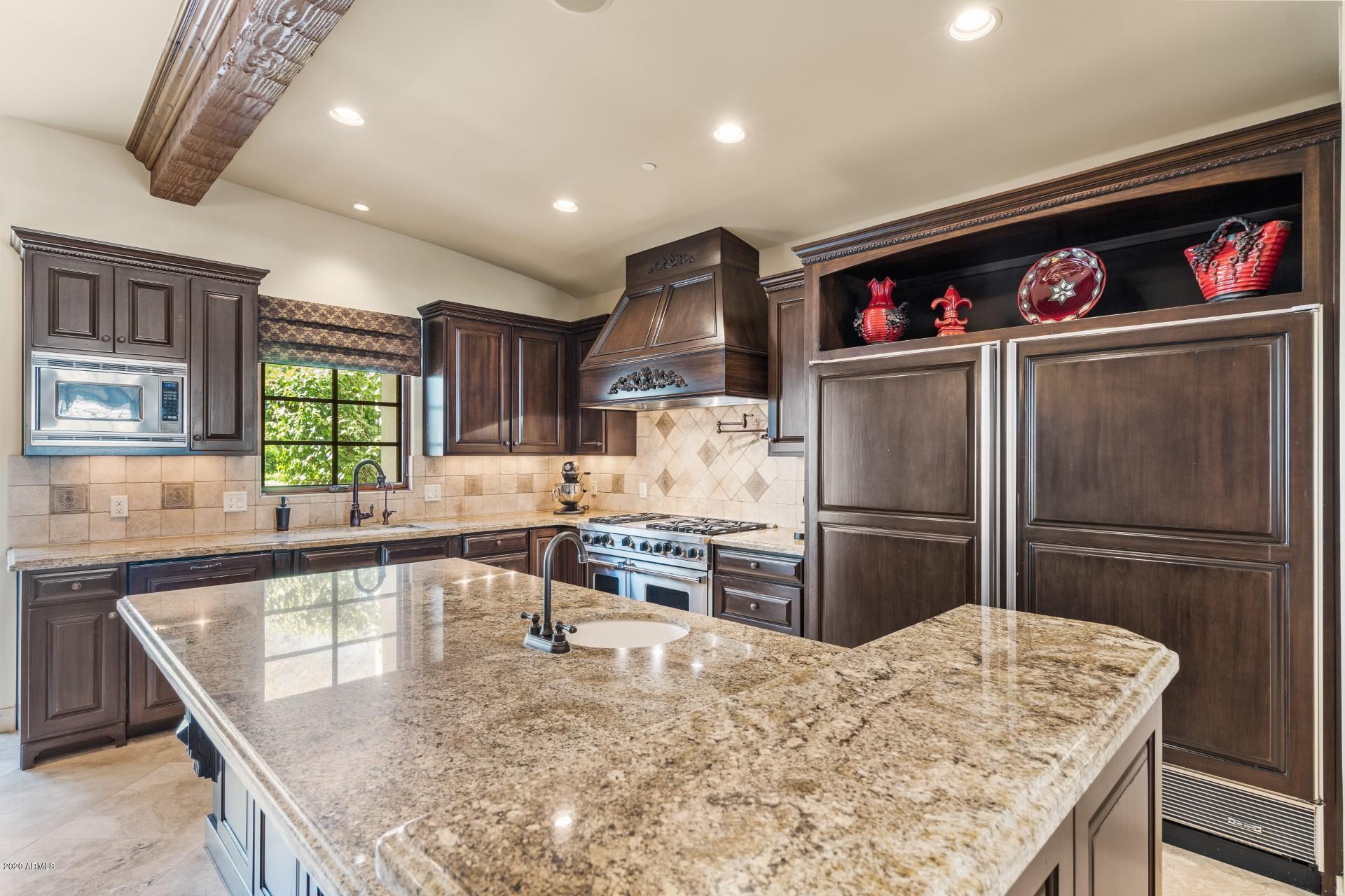 CAMELBACK COUNTRY CLUB ESTATES - Residential