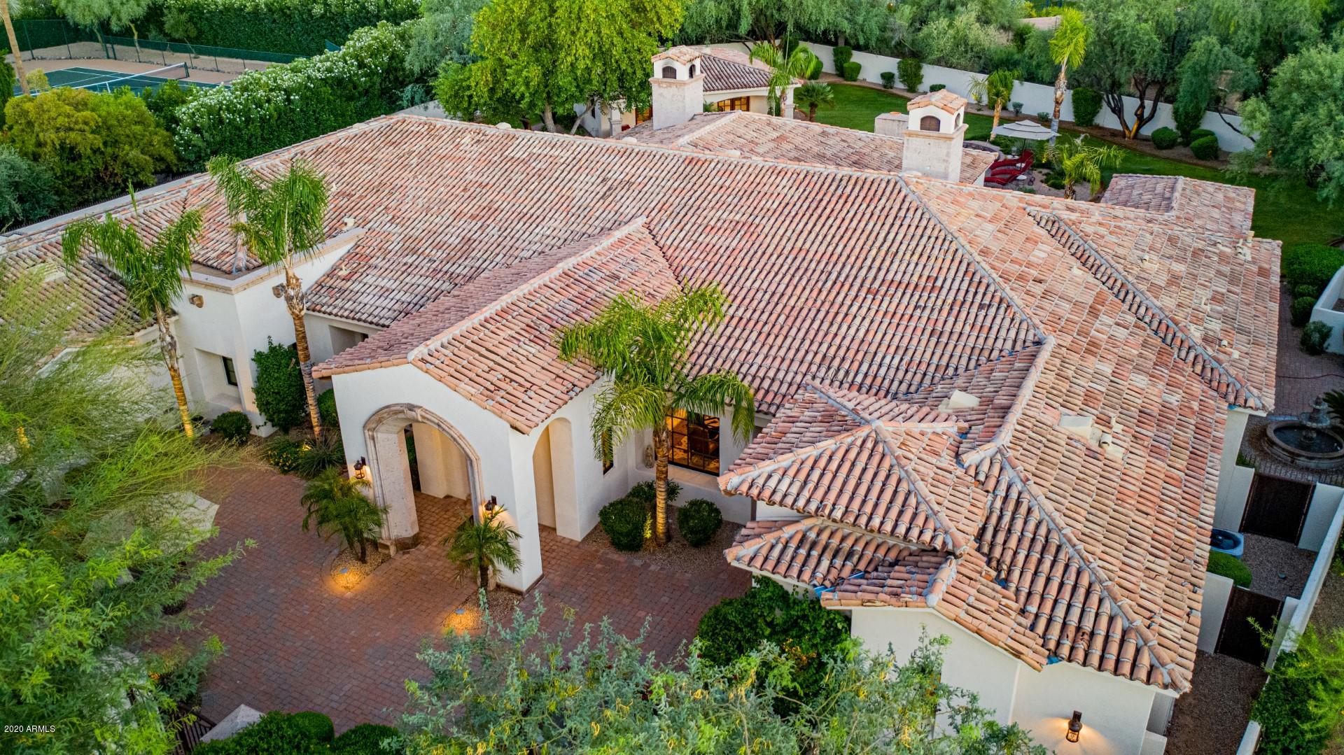 CAMELBACK COUNTRY CLUB ESTATES - Residential
