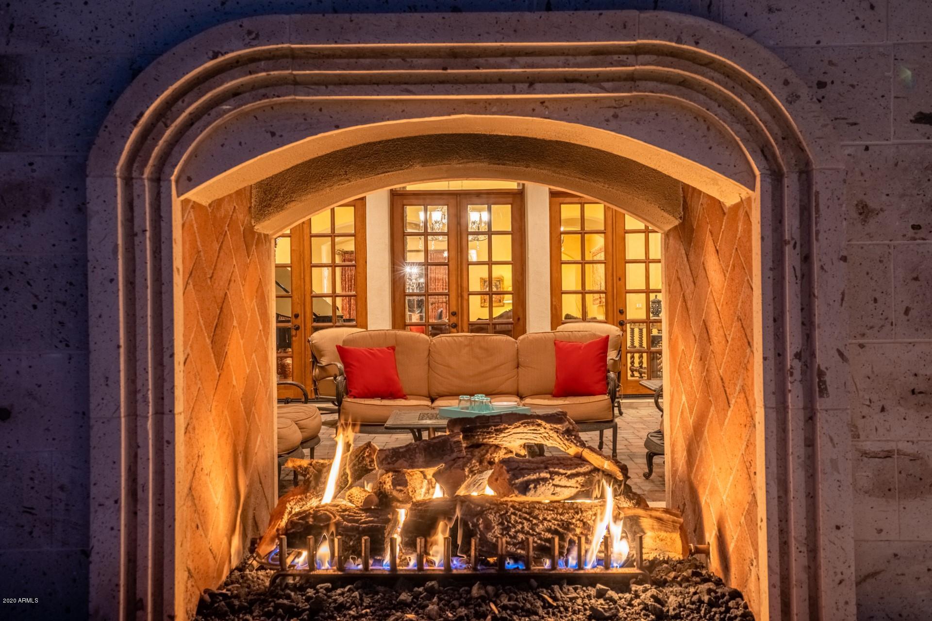 CAMELBACK COUNTRY CLUB ESTATES - Residential