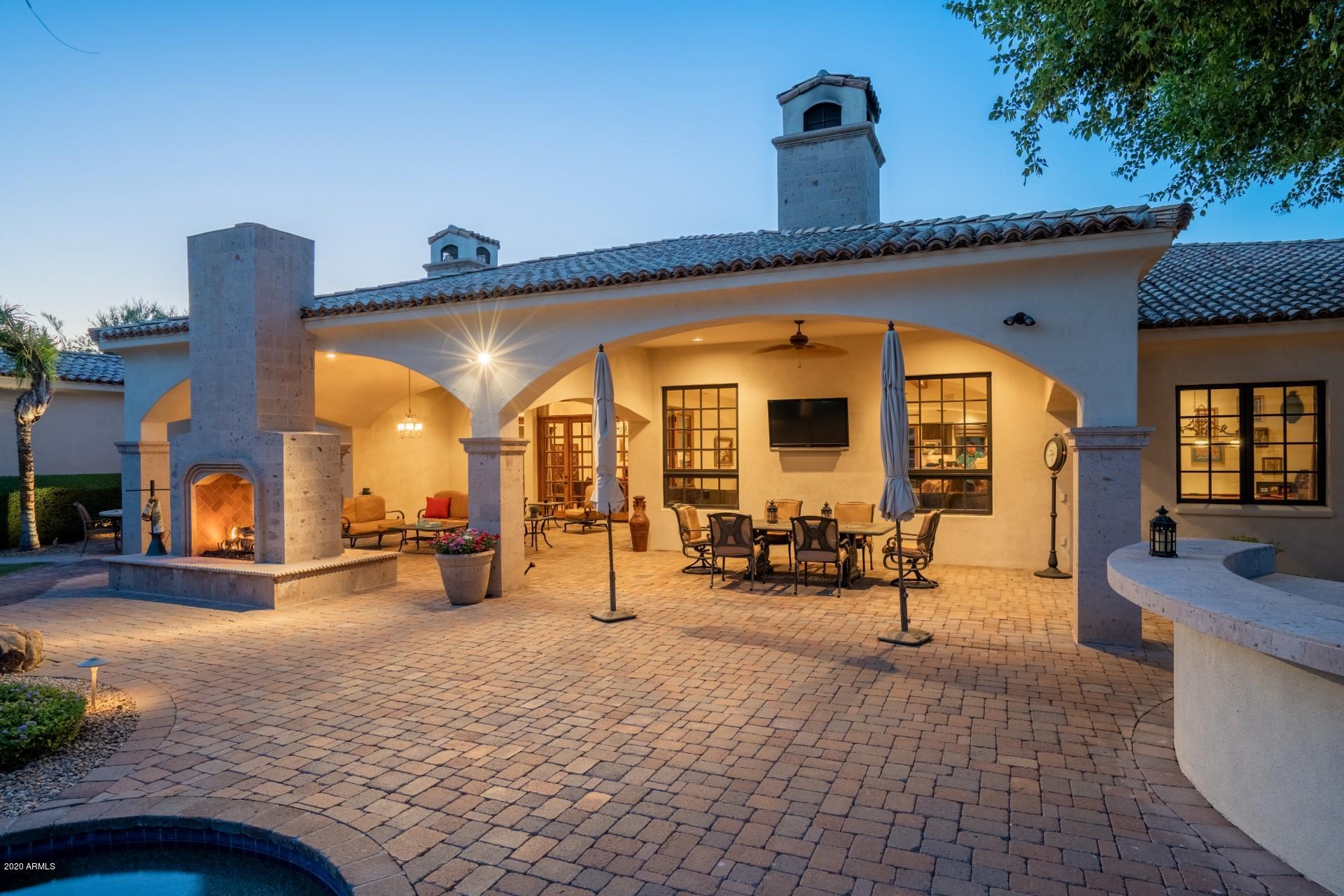 CAMELBACK COUNTRY CLUB ESTATES - Residential