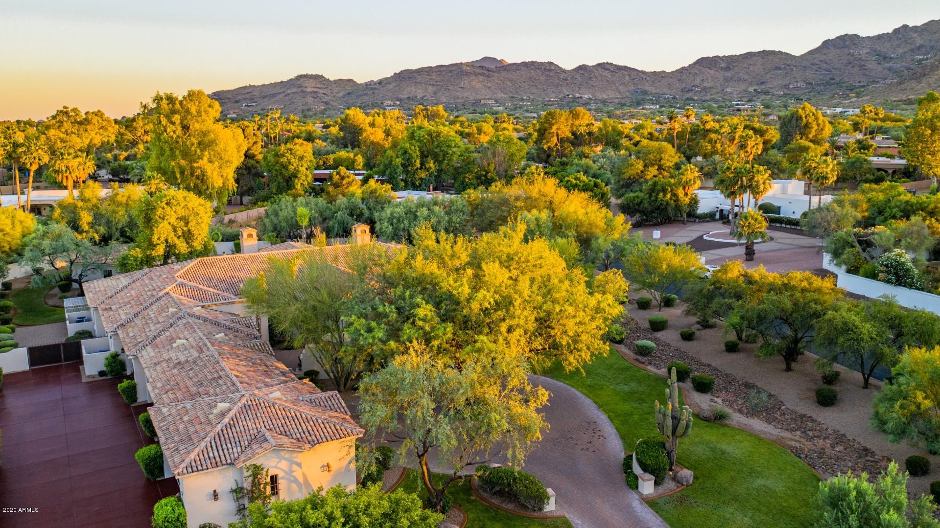 CAMELBACK COUNTRY CLUB ESTATES - Residential