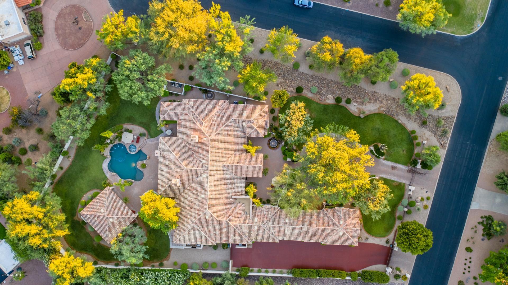 CAMELBACK COUNTRY CLUB ESTATES - Residential