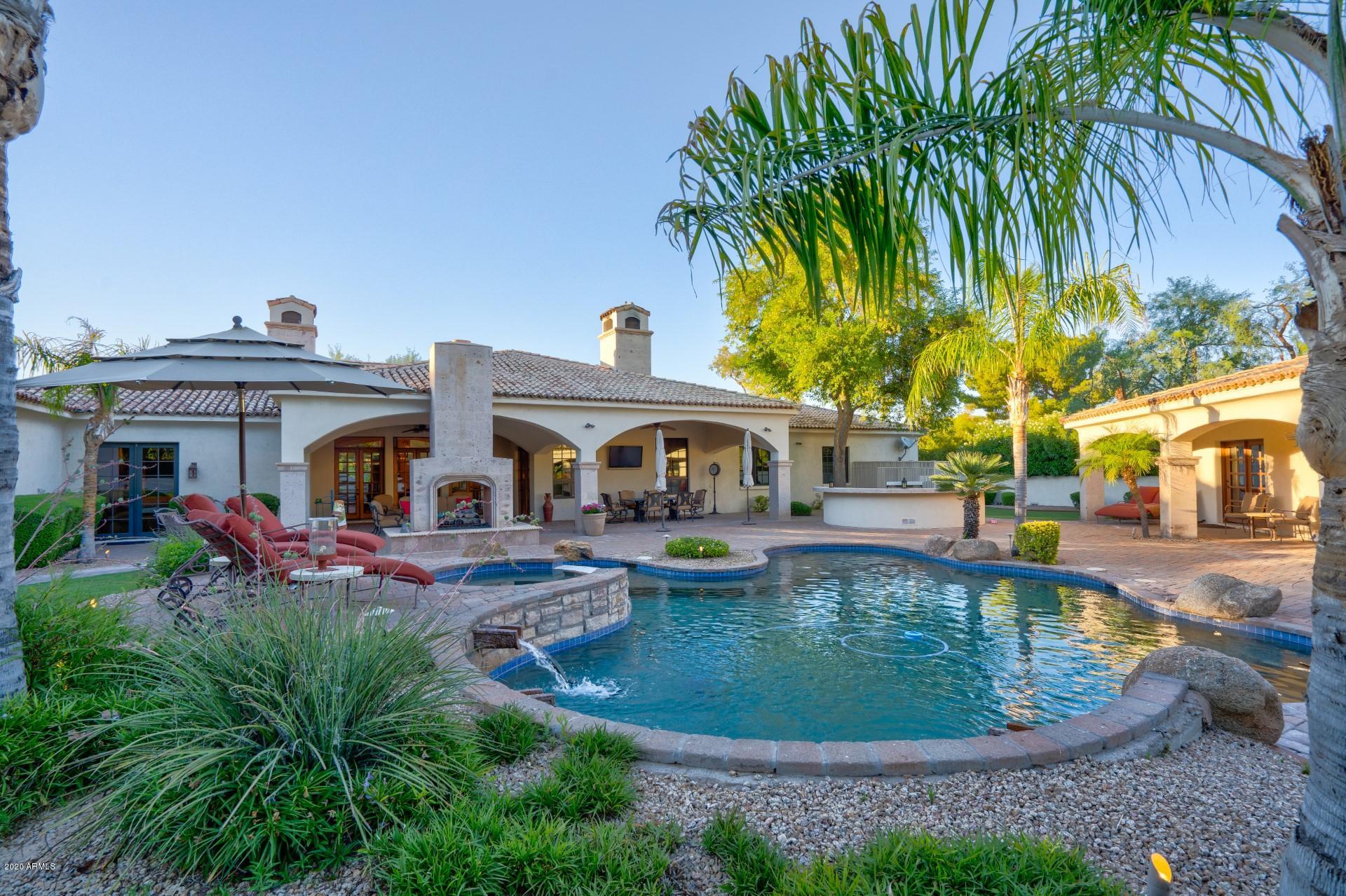 CAMELBACK COUNTRY CLUB ESTATES - Residential