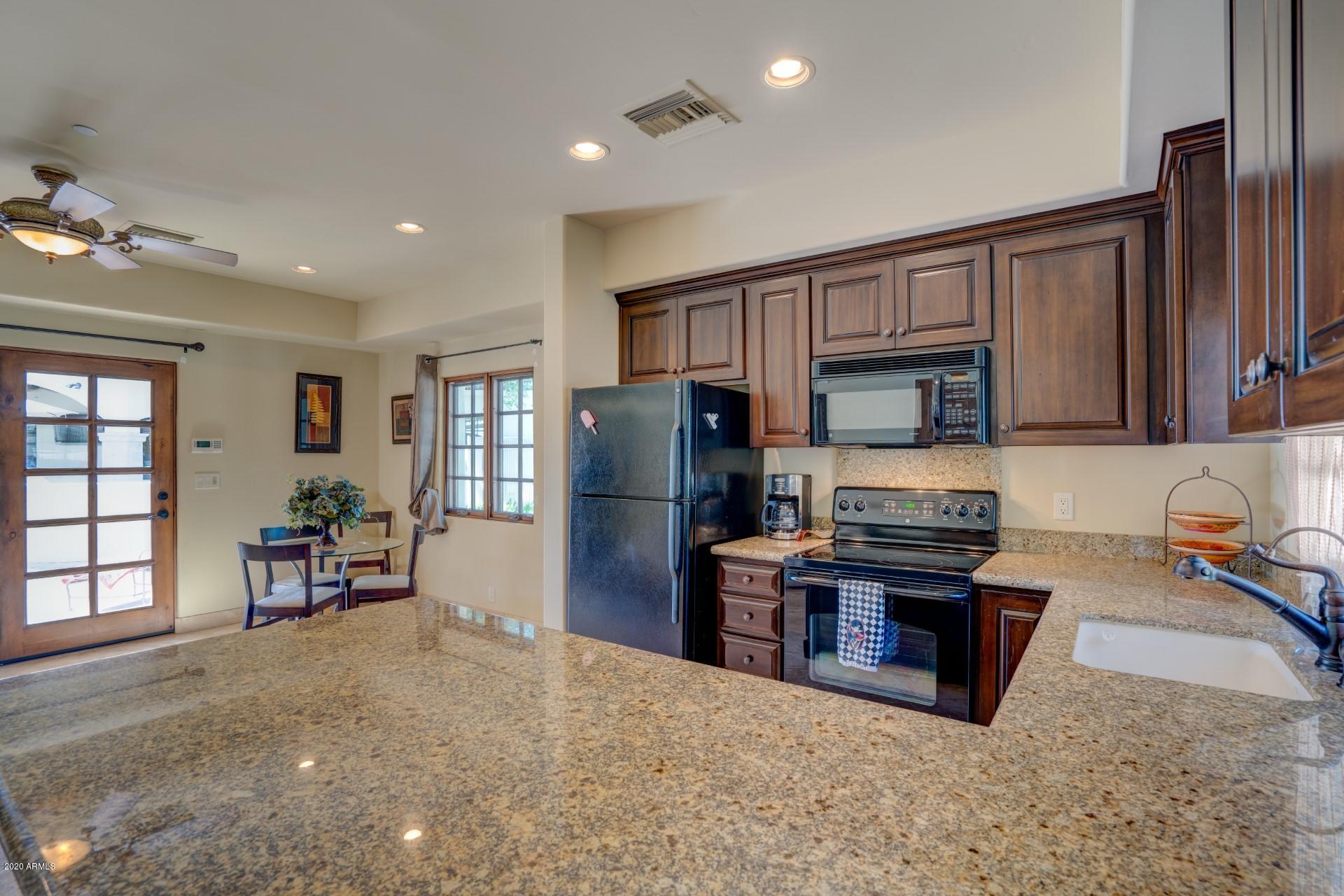 CAMELBACK COUNTRY CLUB ESTATES - Residential