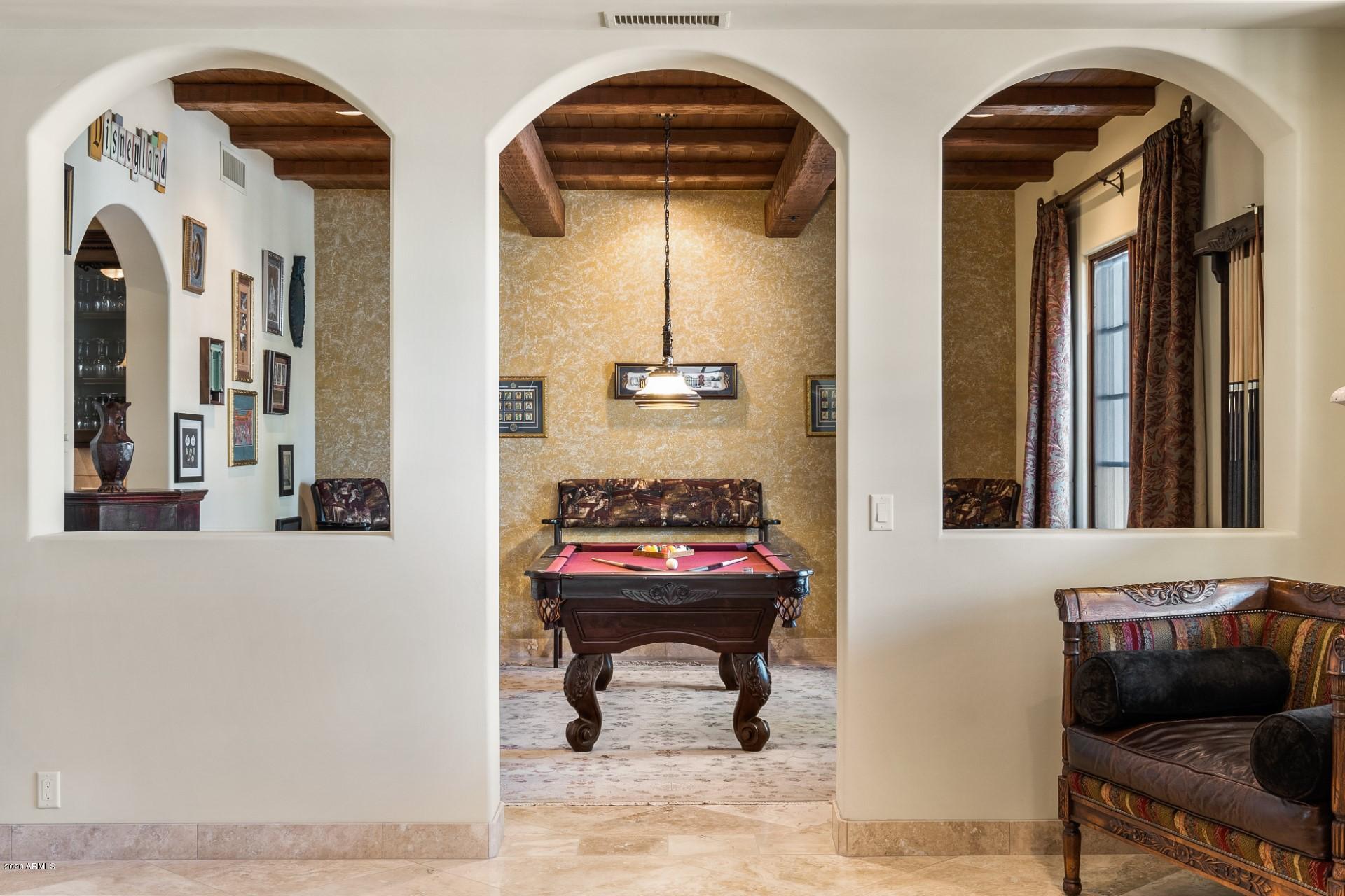 CAMELBACK COUNTRY CLUB ESTATES - Residential
