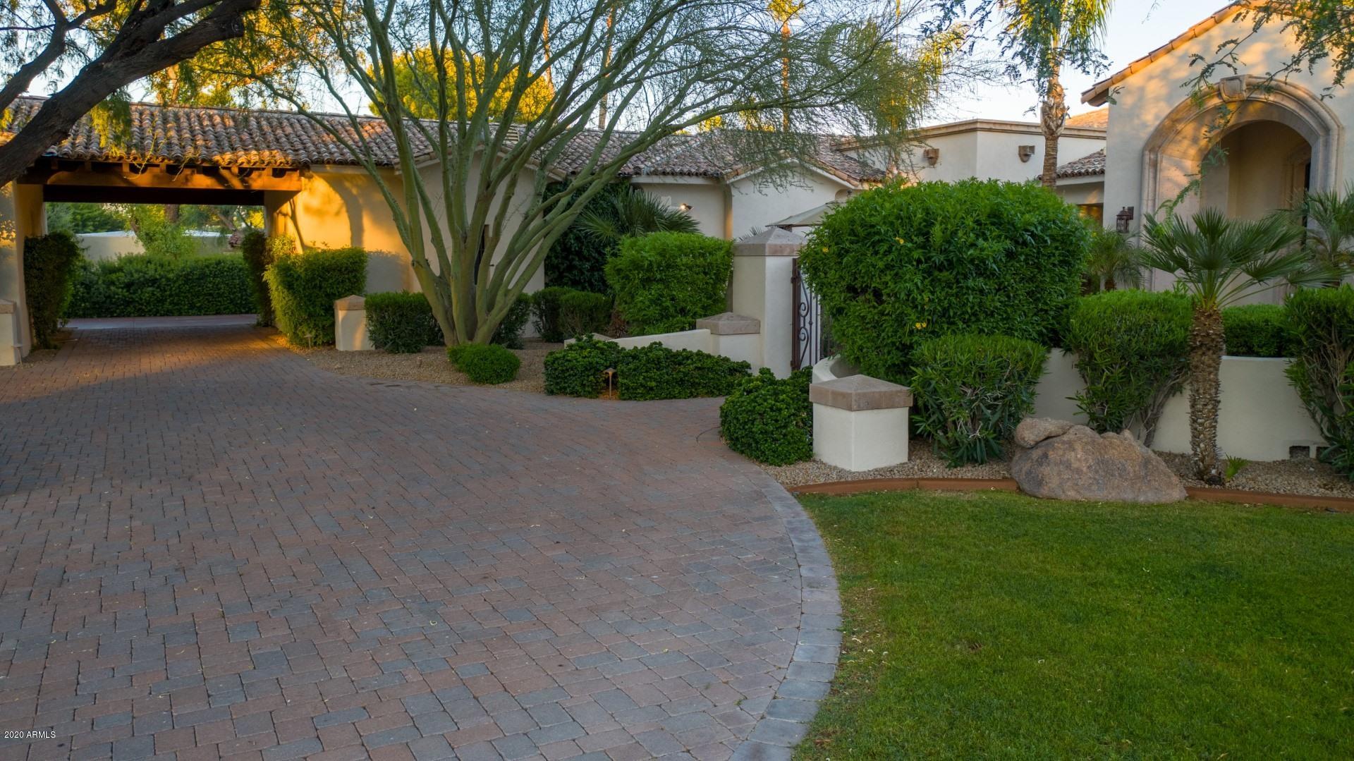 CAMELBACK COUNTRY CLUB ESTATES - Residential