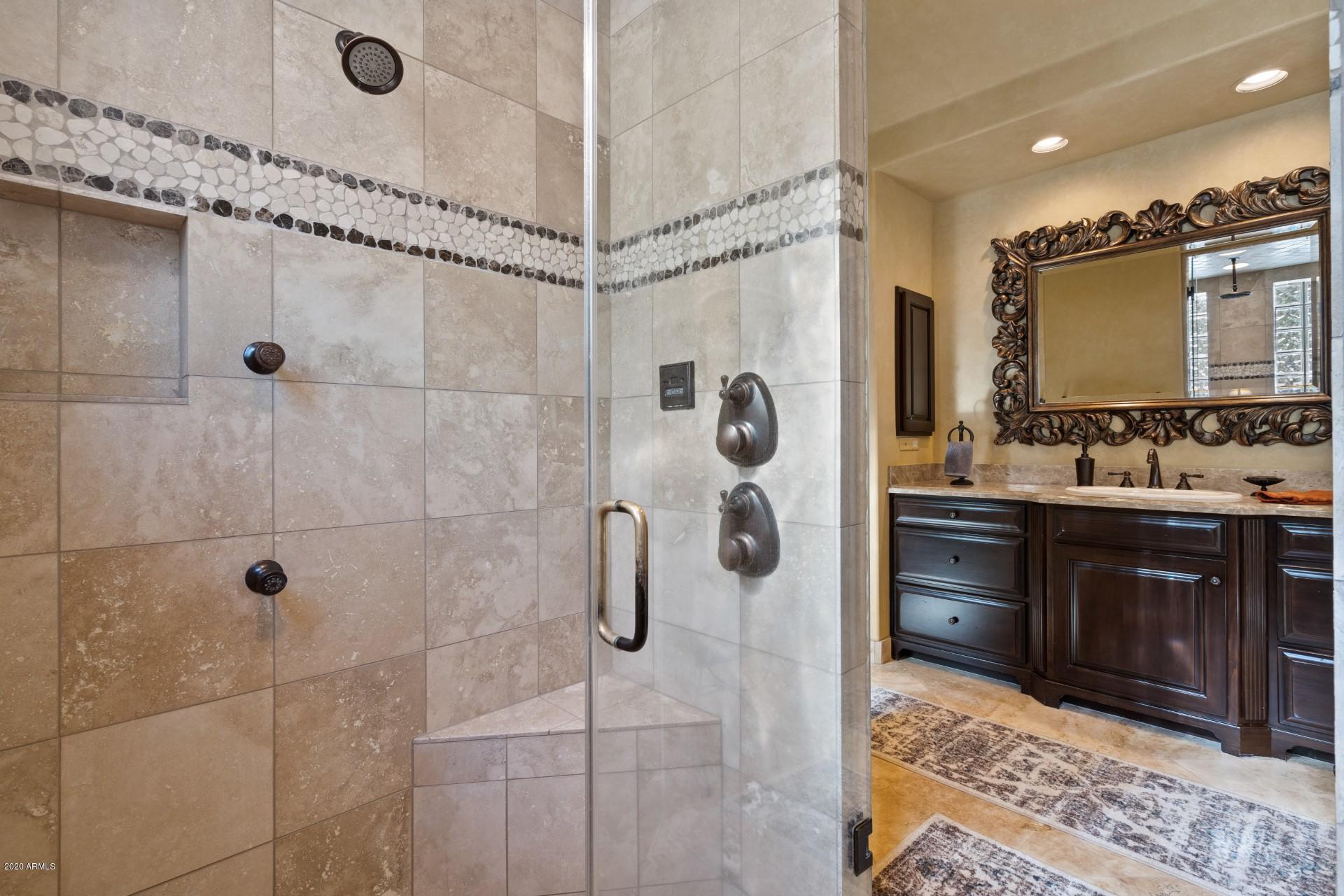 CAMELBACK COUNTRY CLUB ESTATES - Residential