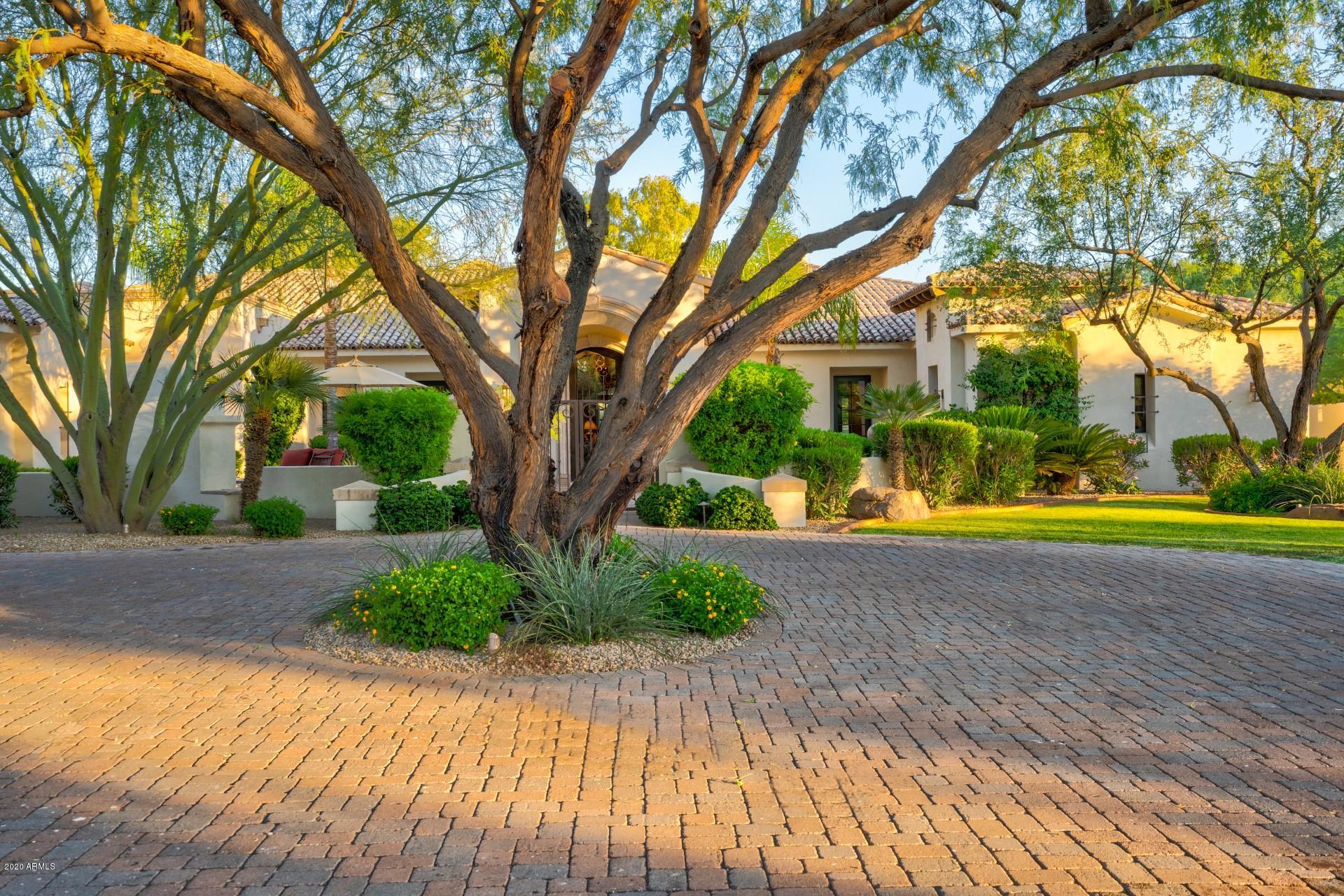 CAMELBACK COUNTRY CLUB ESTATES - Residential