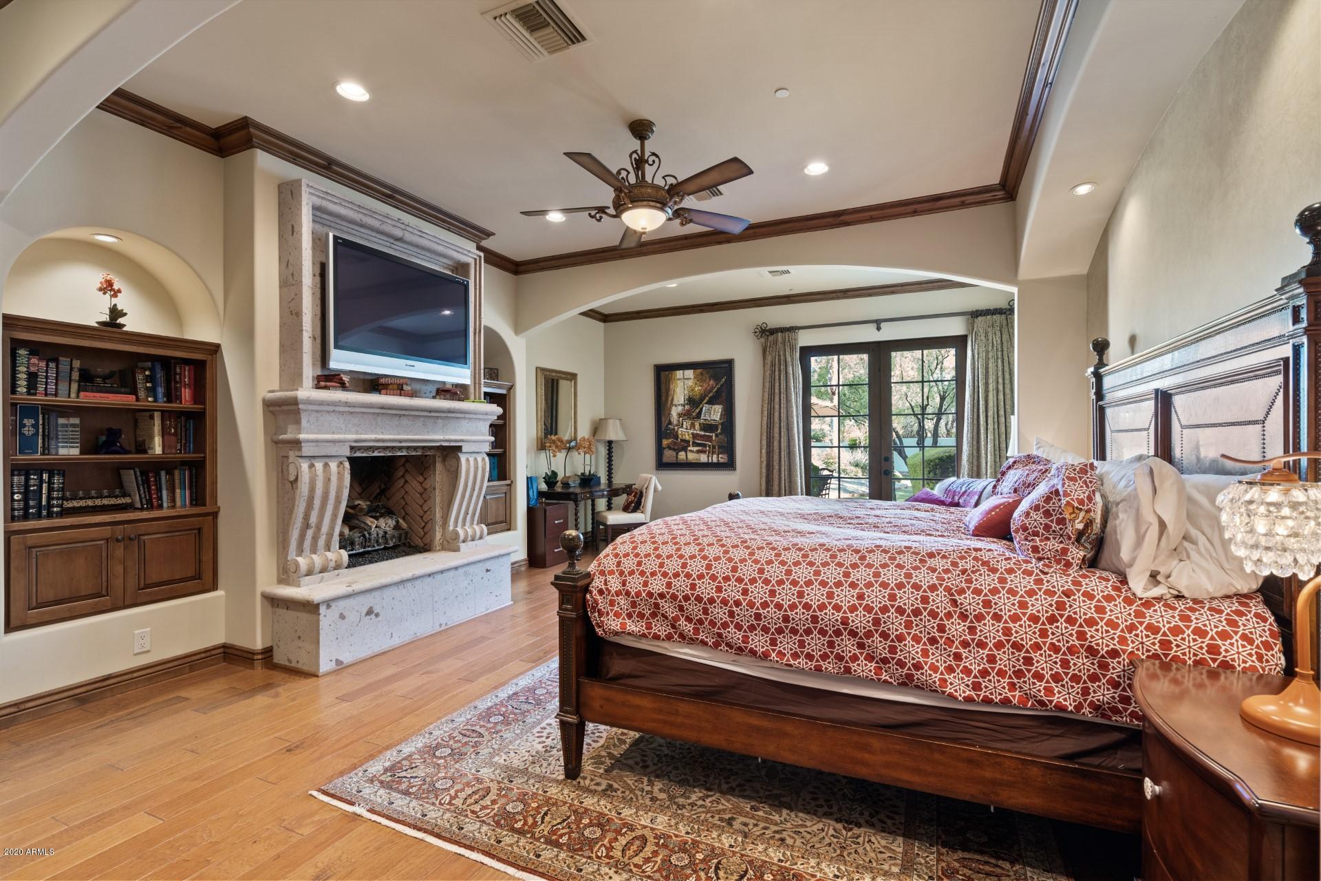 CAMELBACK COUNTRY CLUB ESTATES - Residential