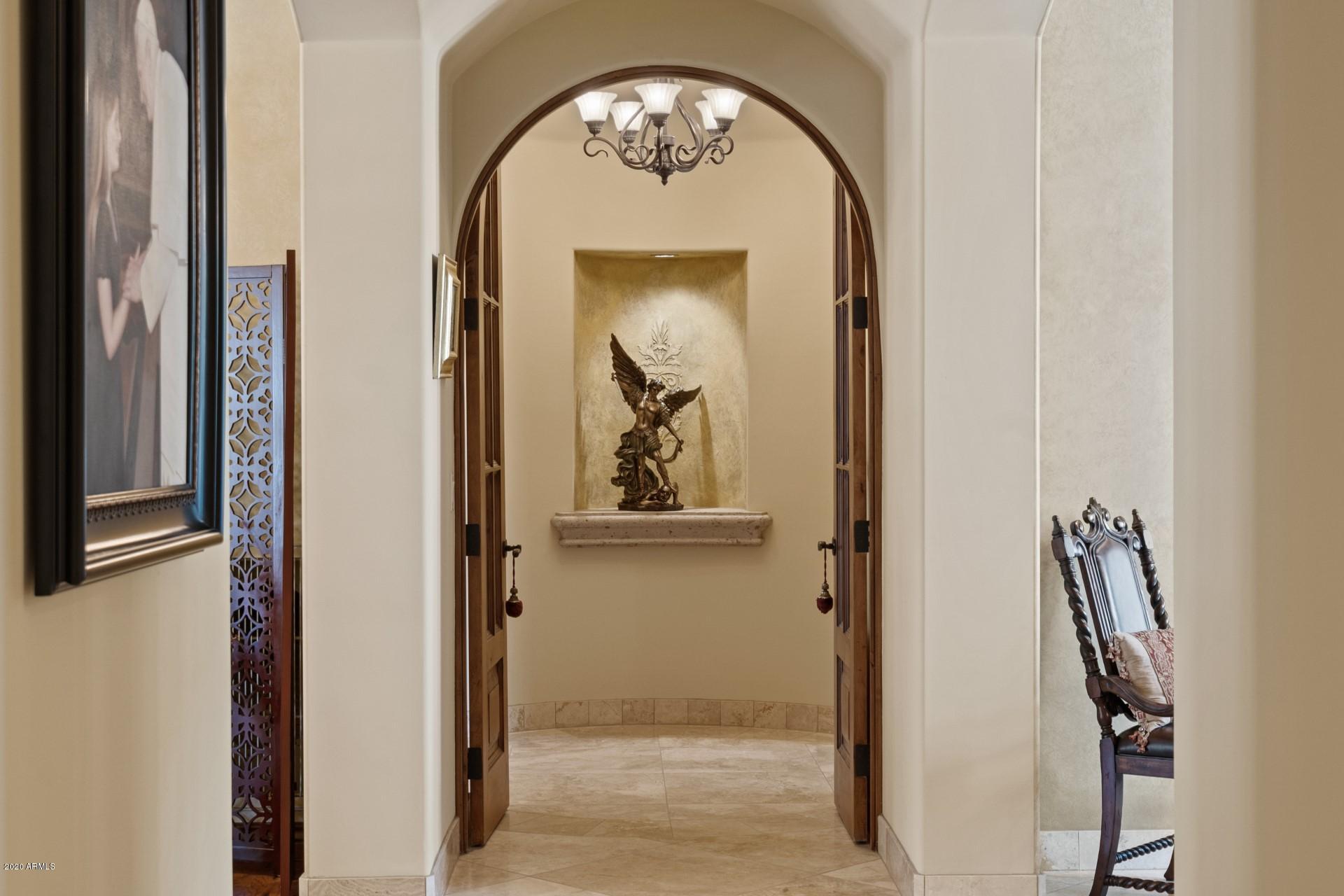 CAMELBACK COUNTRY CLUB ESTATES - Residential
