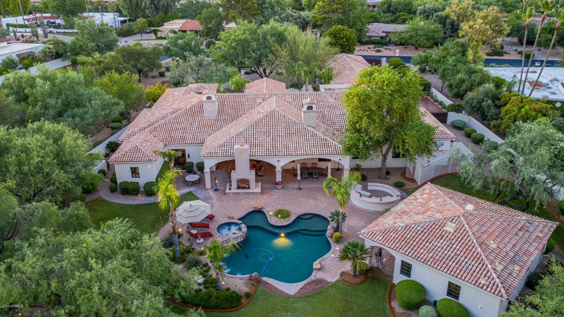 CAMELBACK COUNTRY CLUB ESTATES - Residential