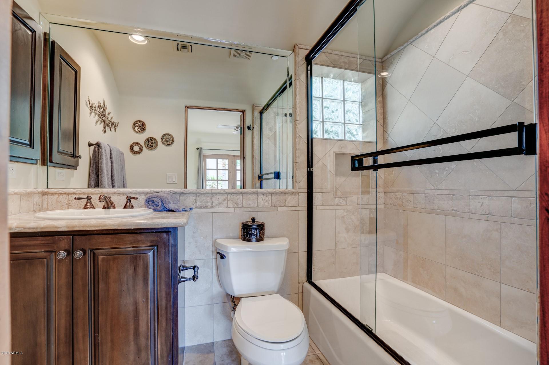 CAMELBACK COUNTRY CLUB ESTATES - Residential