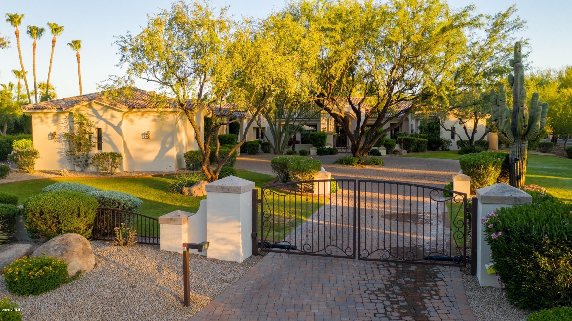 CAMELBACK COUNTRY CLUB ESTATES - Residential