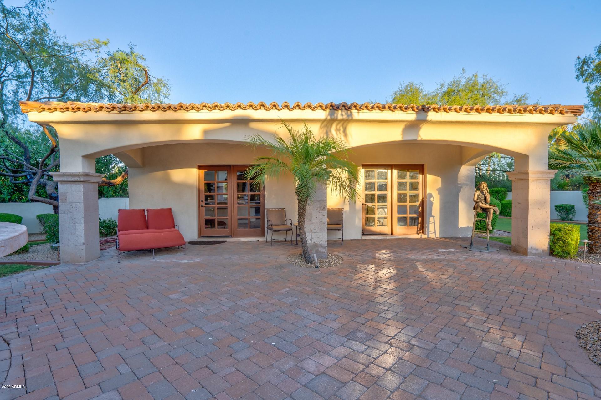 CAMELBACK COUNTRY CLUB ESTATES - Residential