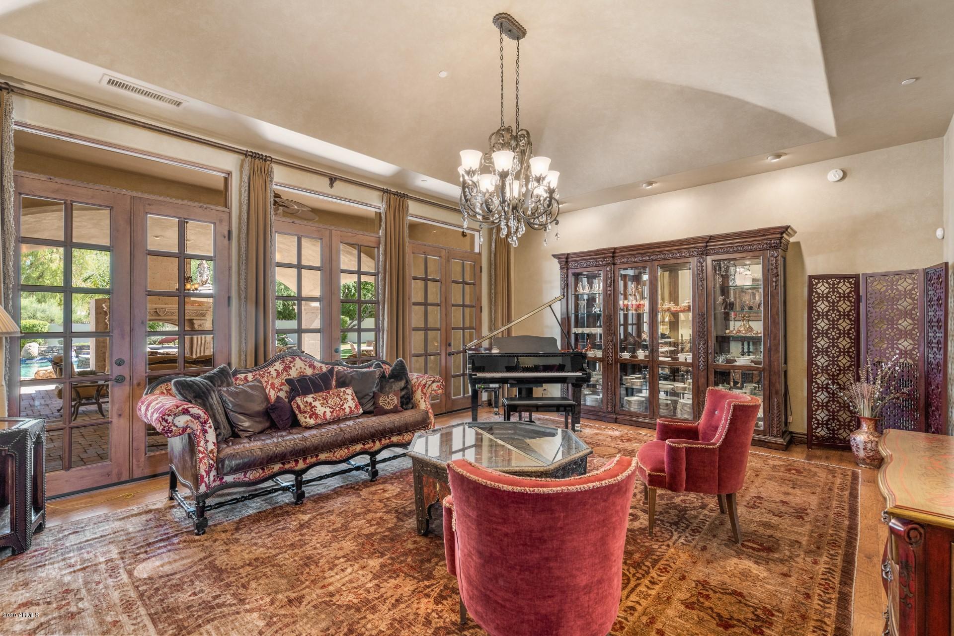 CAMELBACK COUNTRY CLUB ESTATES - Residential