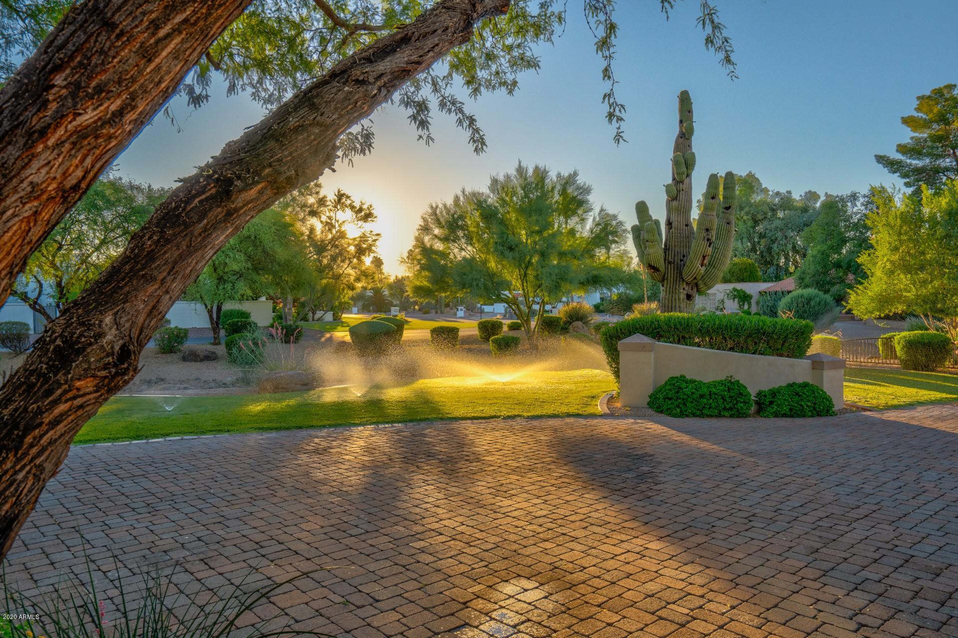 CAMELBACK COUNTRY CLUB ESTATES - Residential