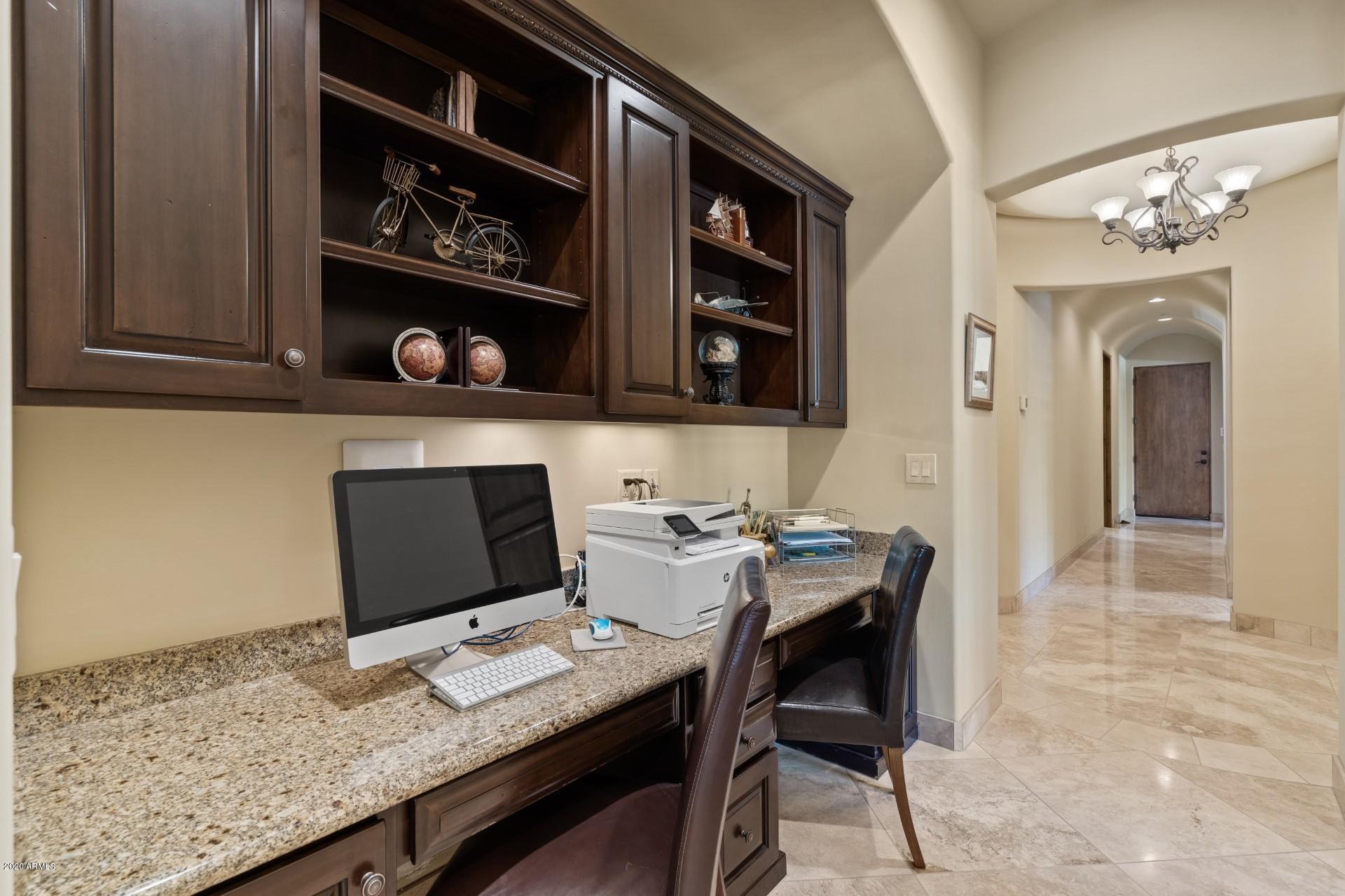 CAMELBACK COUNTRY CLUB ESTATES - Residential