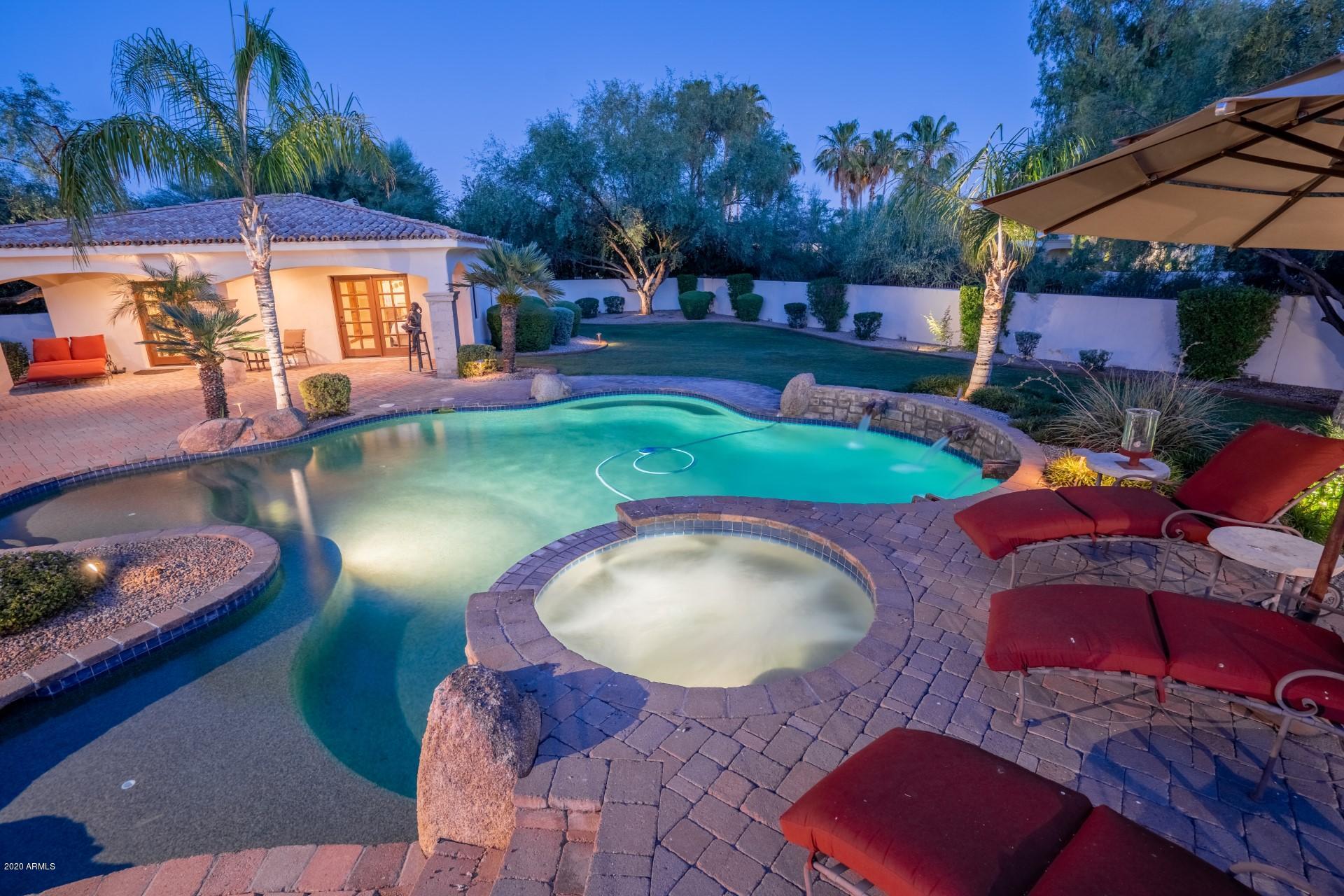 CAMELBACK COUNTRY CLUB ESTATES - Residential