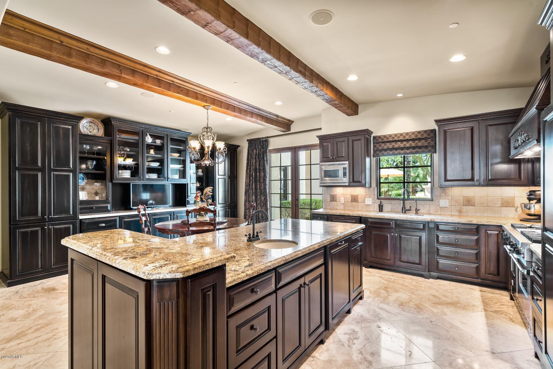 CAMELBACK COUNTRY CLUB ESTATES - Residential