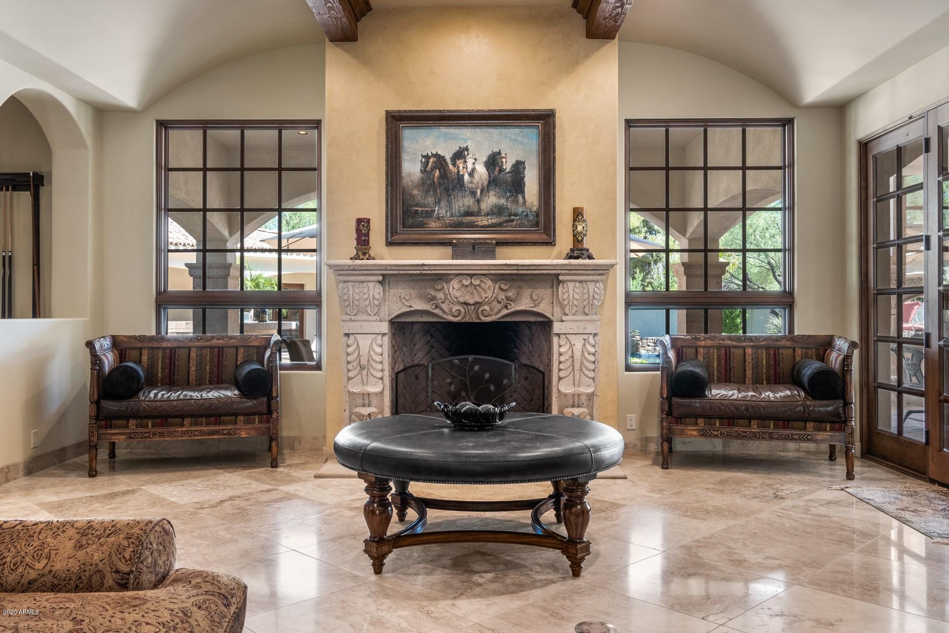 CAMELBACK COUNTRY CLUB ESTATES - Residential