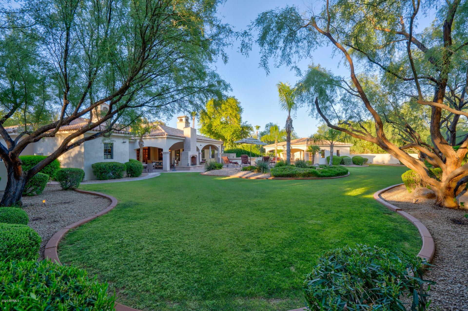 CAMELBACK COUNTRY CLUB ESTATES - Residential