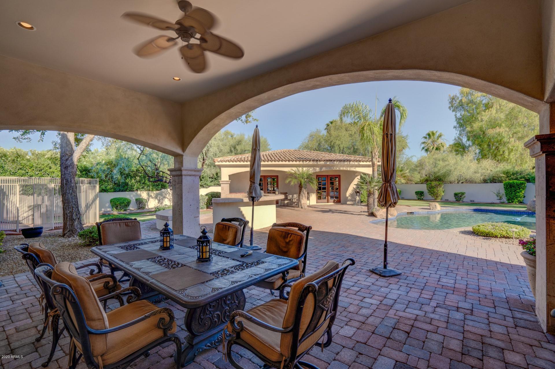 CAMELBACK COUNTRY CLUB ESTATES - Residential
