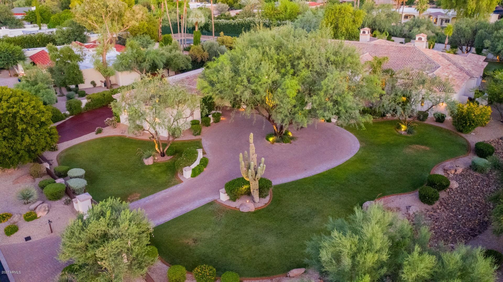CAMELBACK COUNTRY CLUB ESTATES - Residential