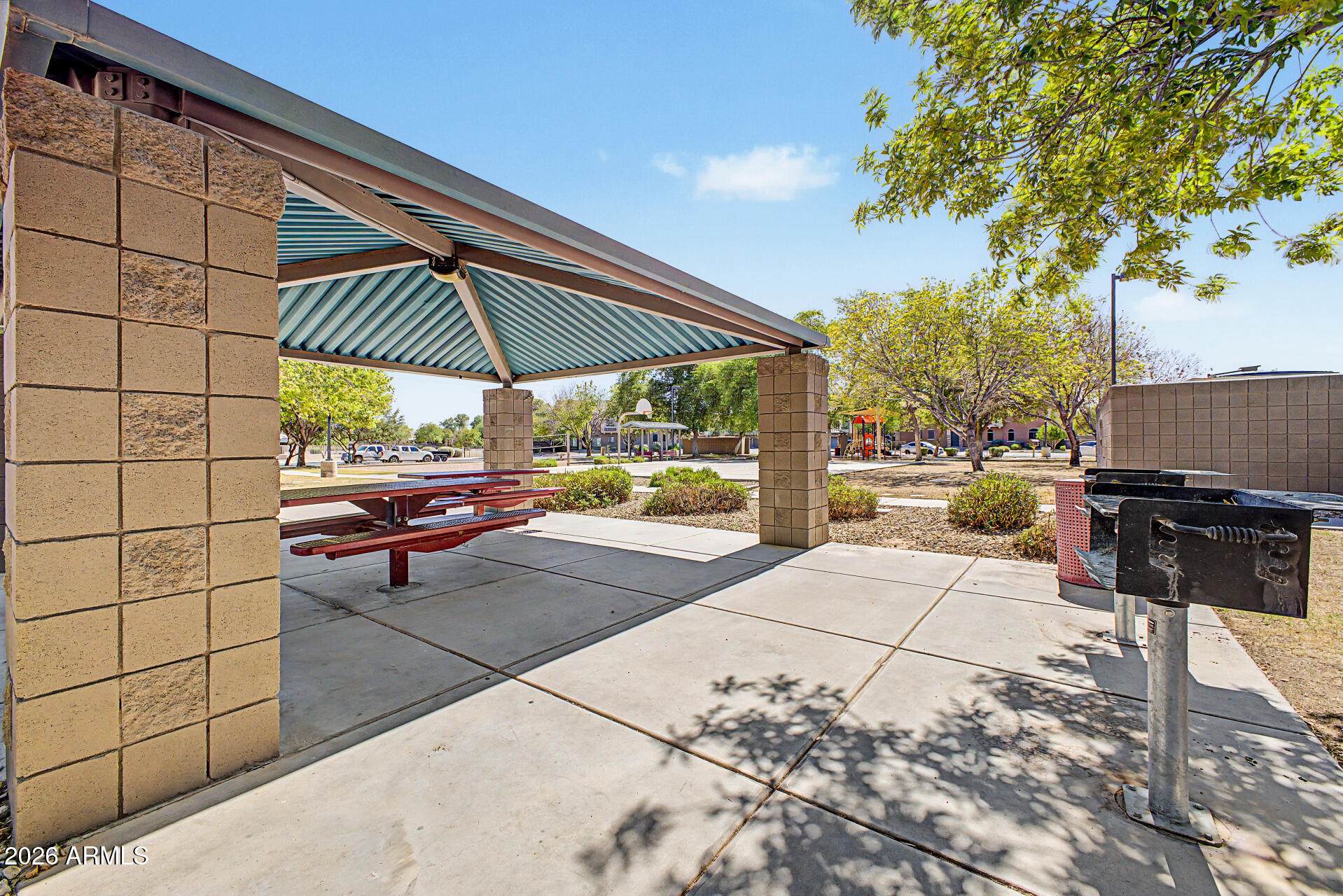 CANYON TRAILS COURTHOMES CONDOMINIUM - Residential